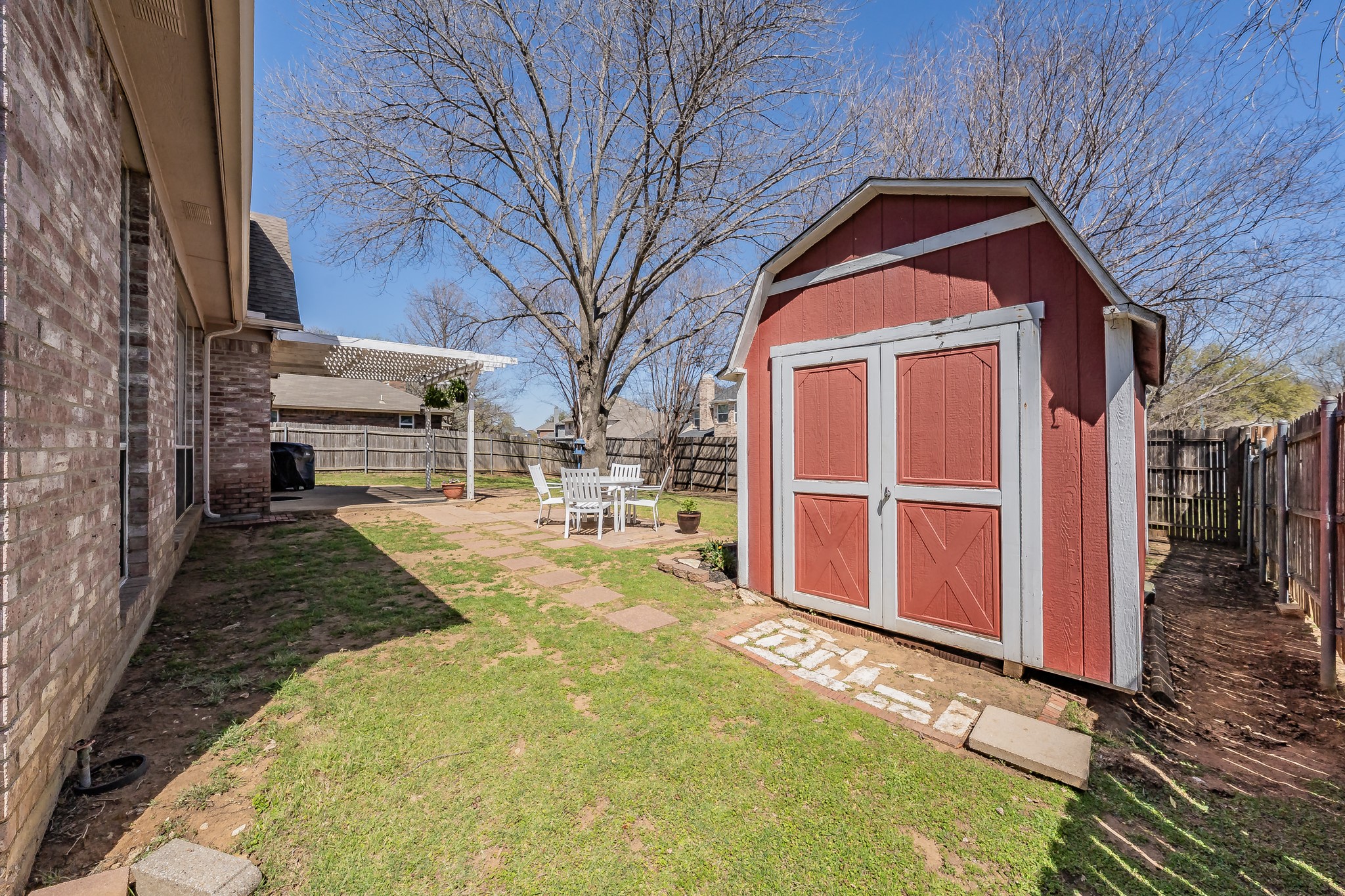 4916 Wolf Creek Trail