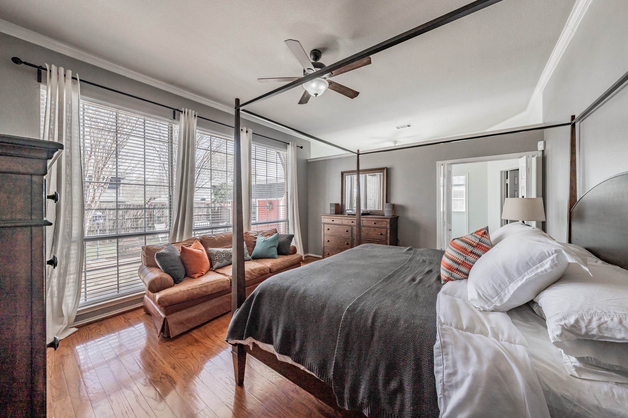 4916 Wolf Creek Trail