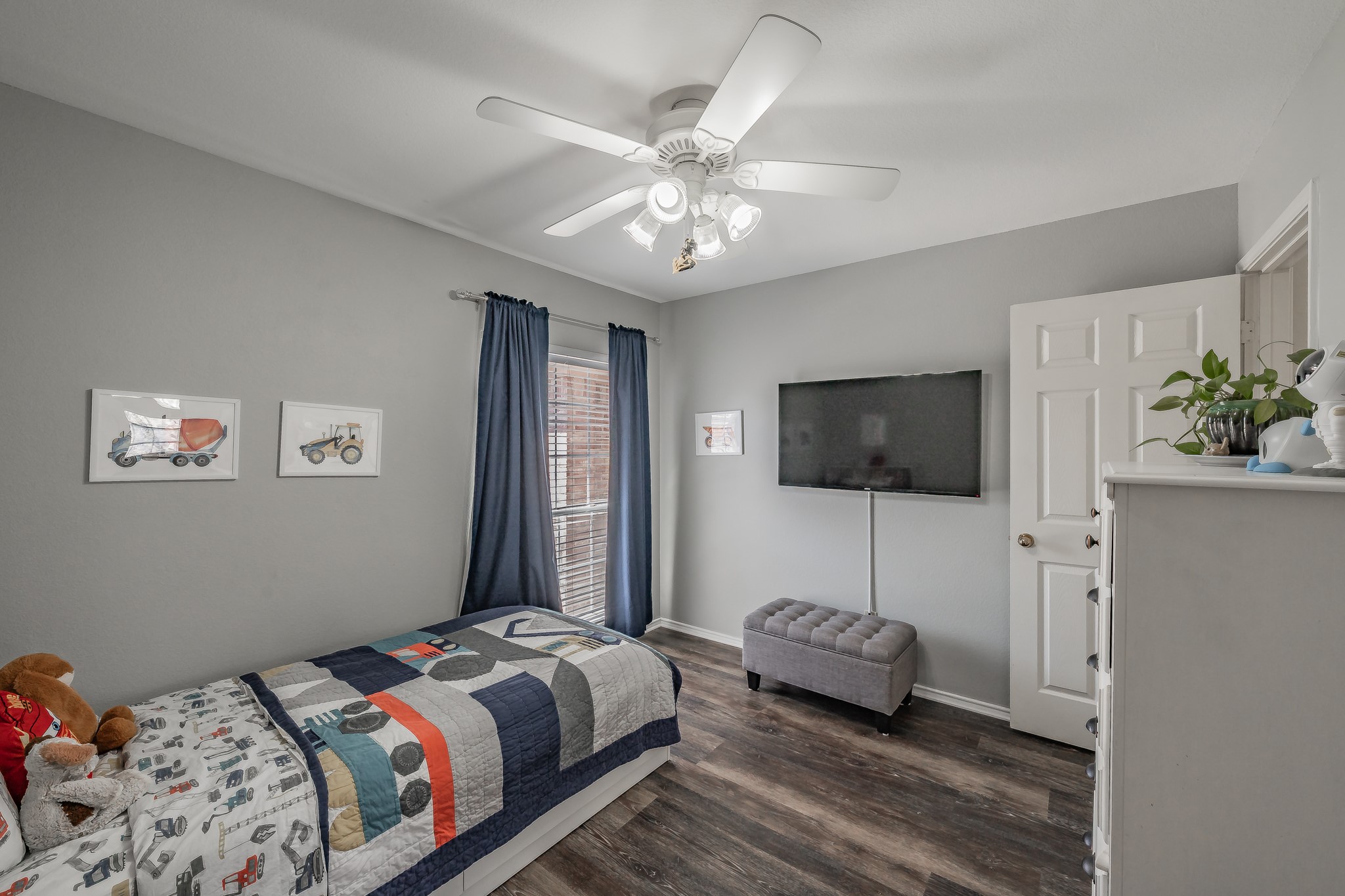 4916 Wolf Creek Trail