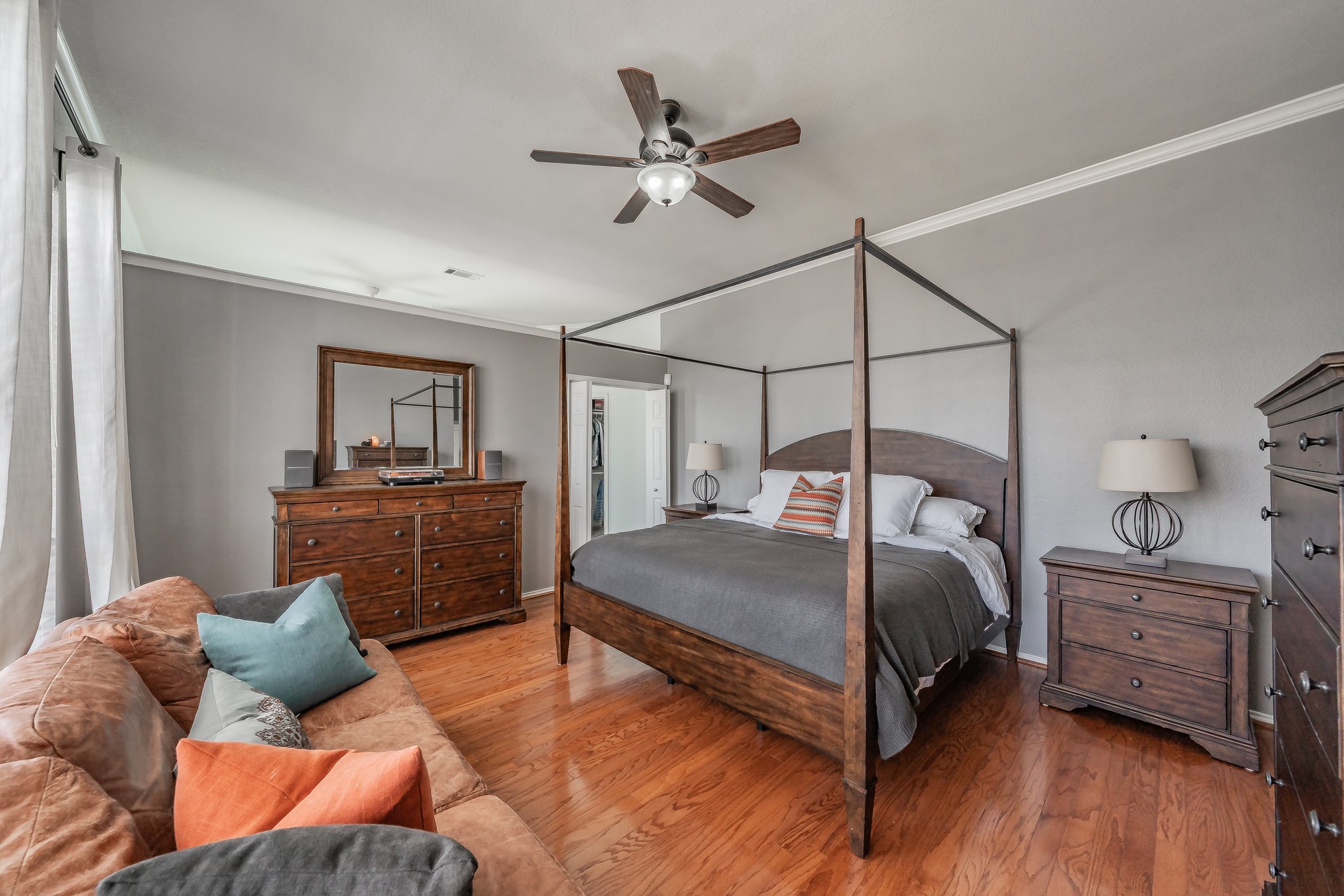 4916 Wolf Creek Trail