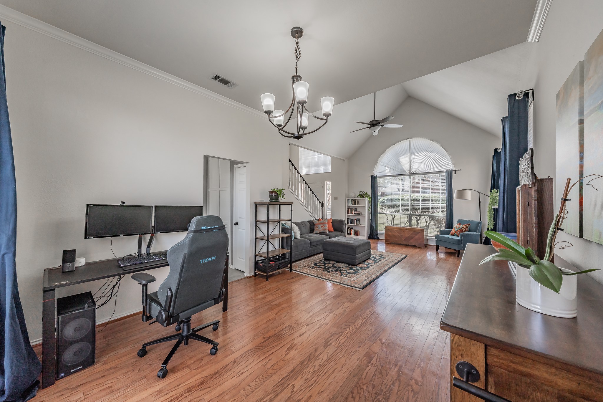 4916 Wolf Creek Trail