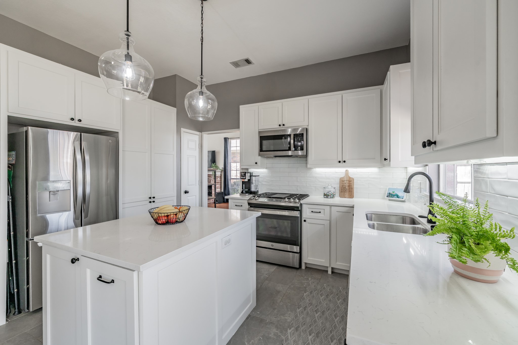 4916 Wolf Creek Trail