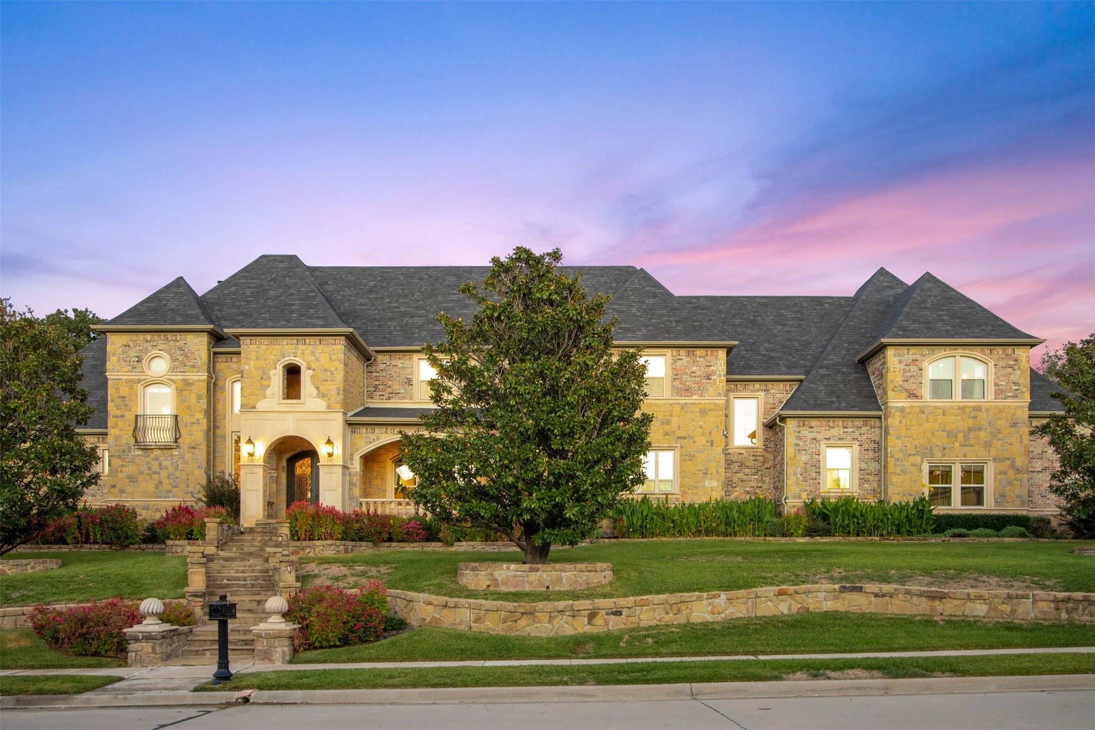 1613 Buckingham Drive