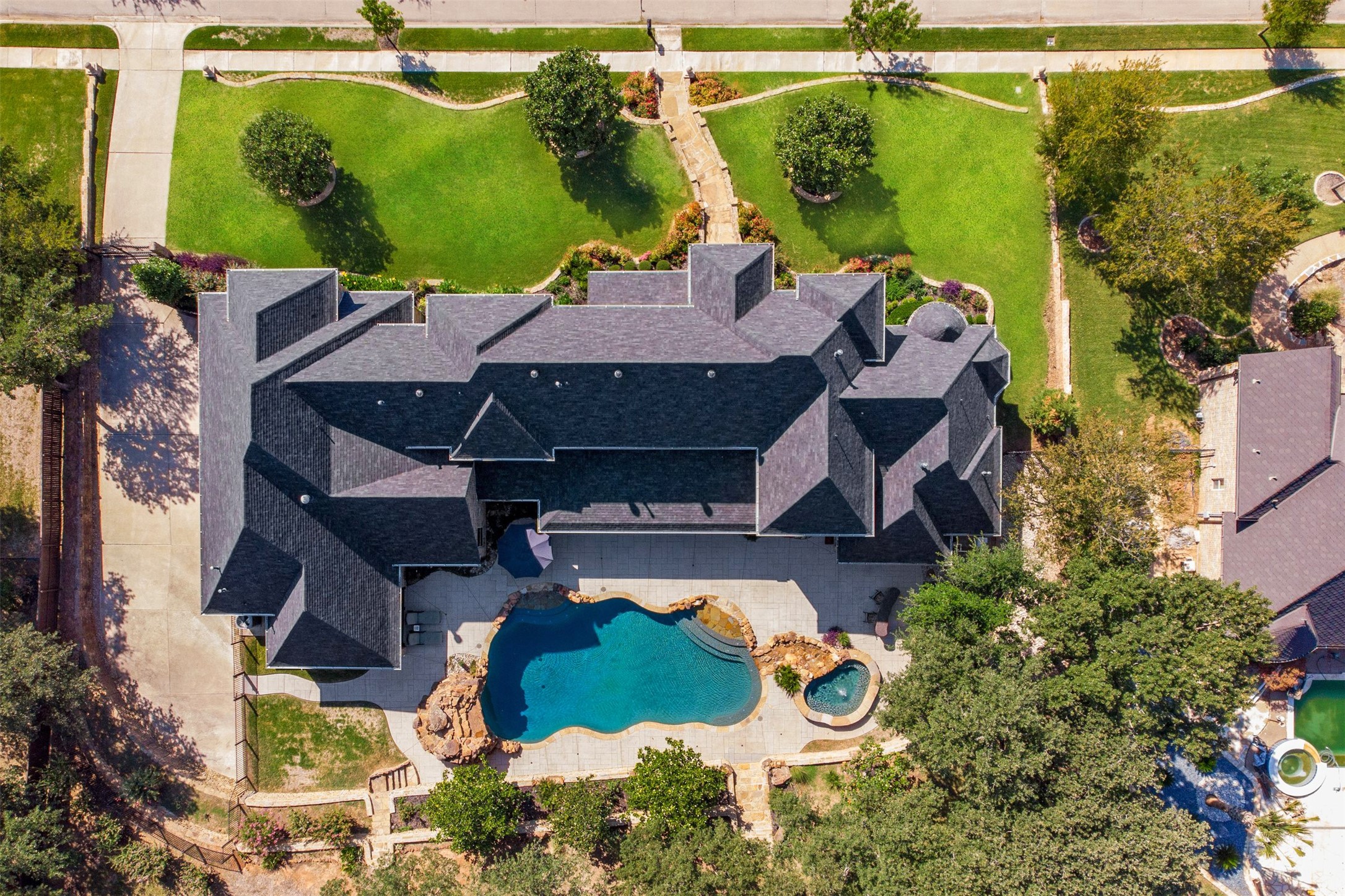1613 Buckingham Drive