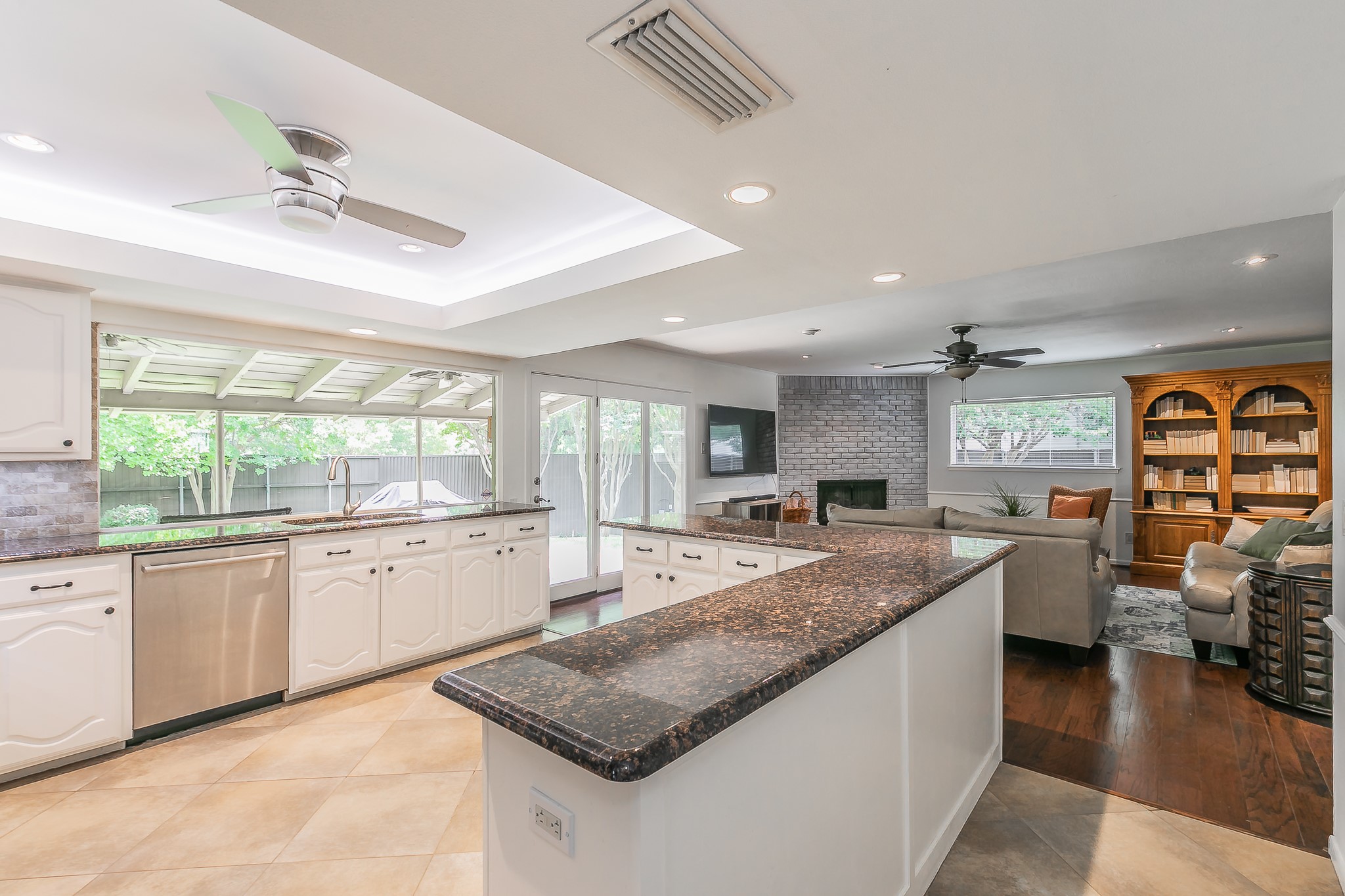 6772 Town Bluff Drive