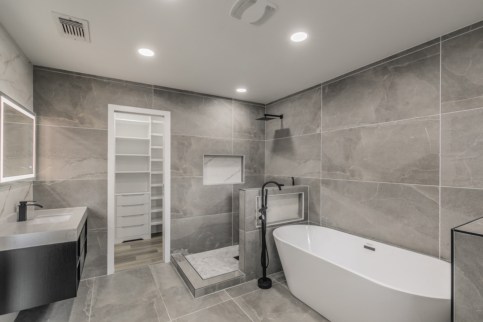1103 Teakwood Drive