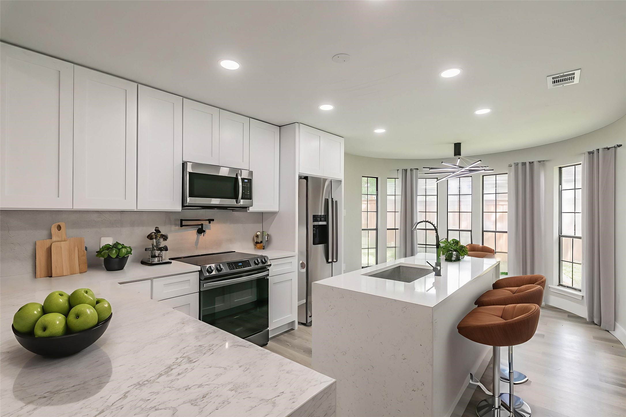 1103 Teakwood Drive