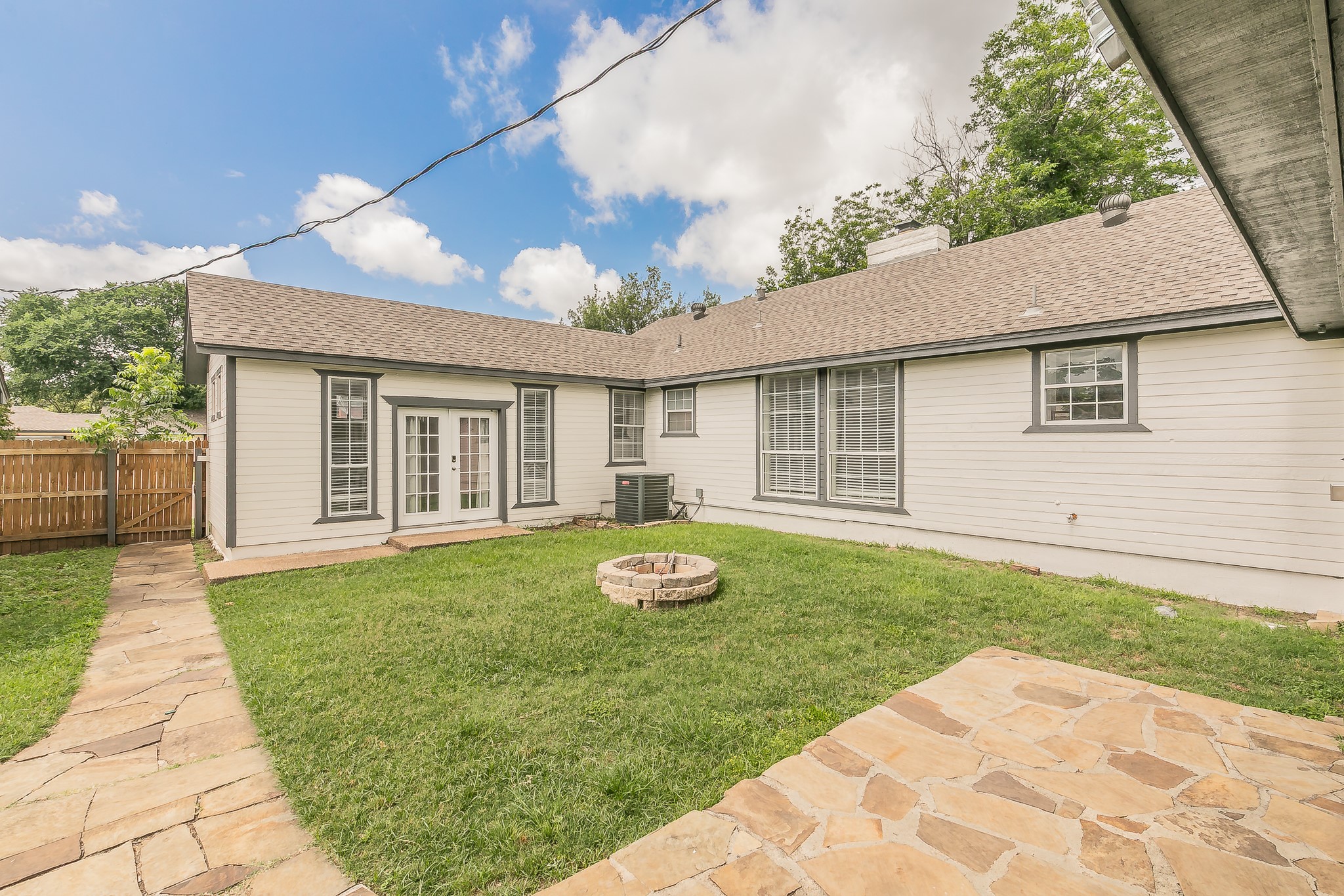 3909 Trail Lake Drive