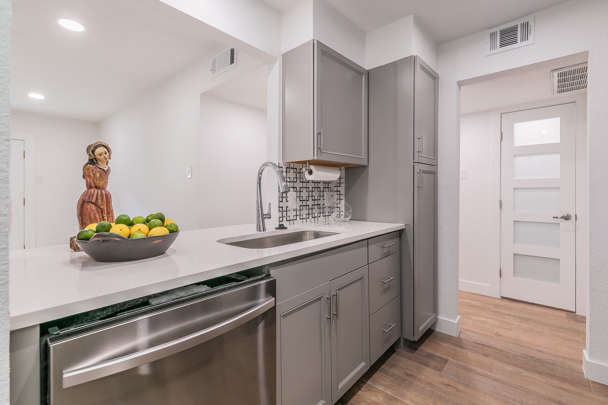 4851 Cedar Springs Road 175