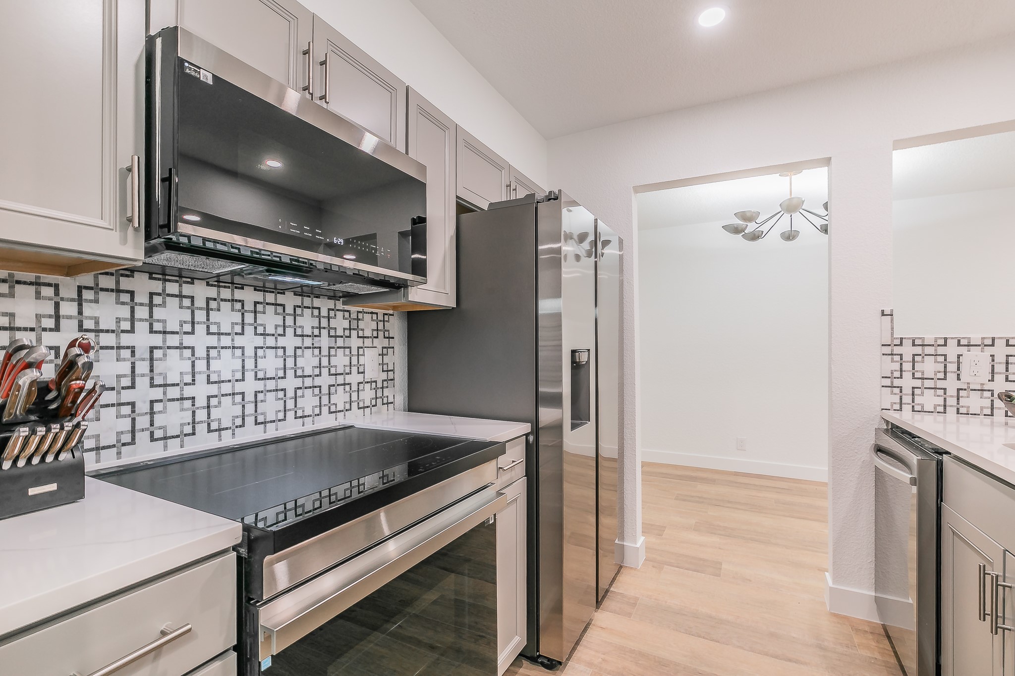 4851 Cedar Springs Road 175