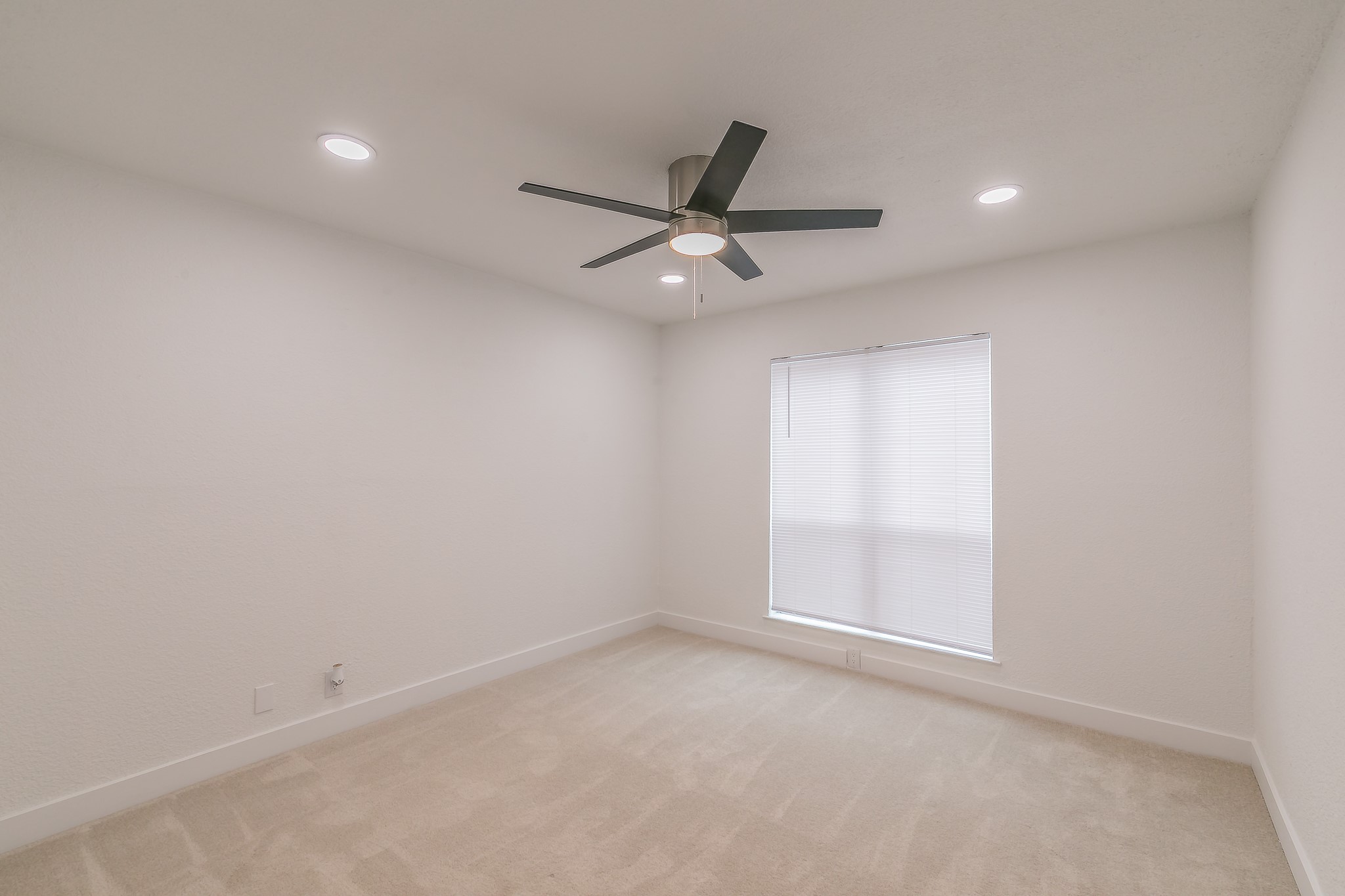 4851 Cedar Springs Road 175