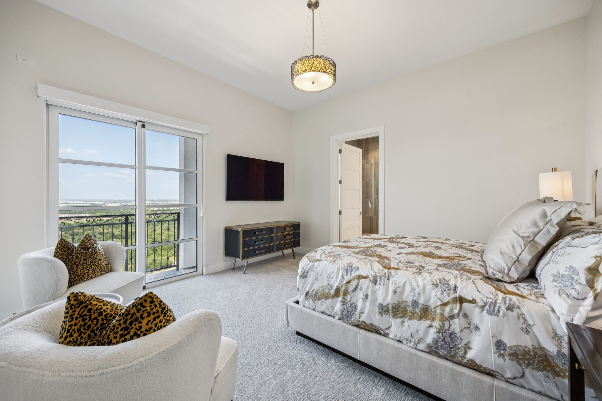 2800 Lakeside Parkway 1502