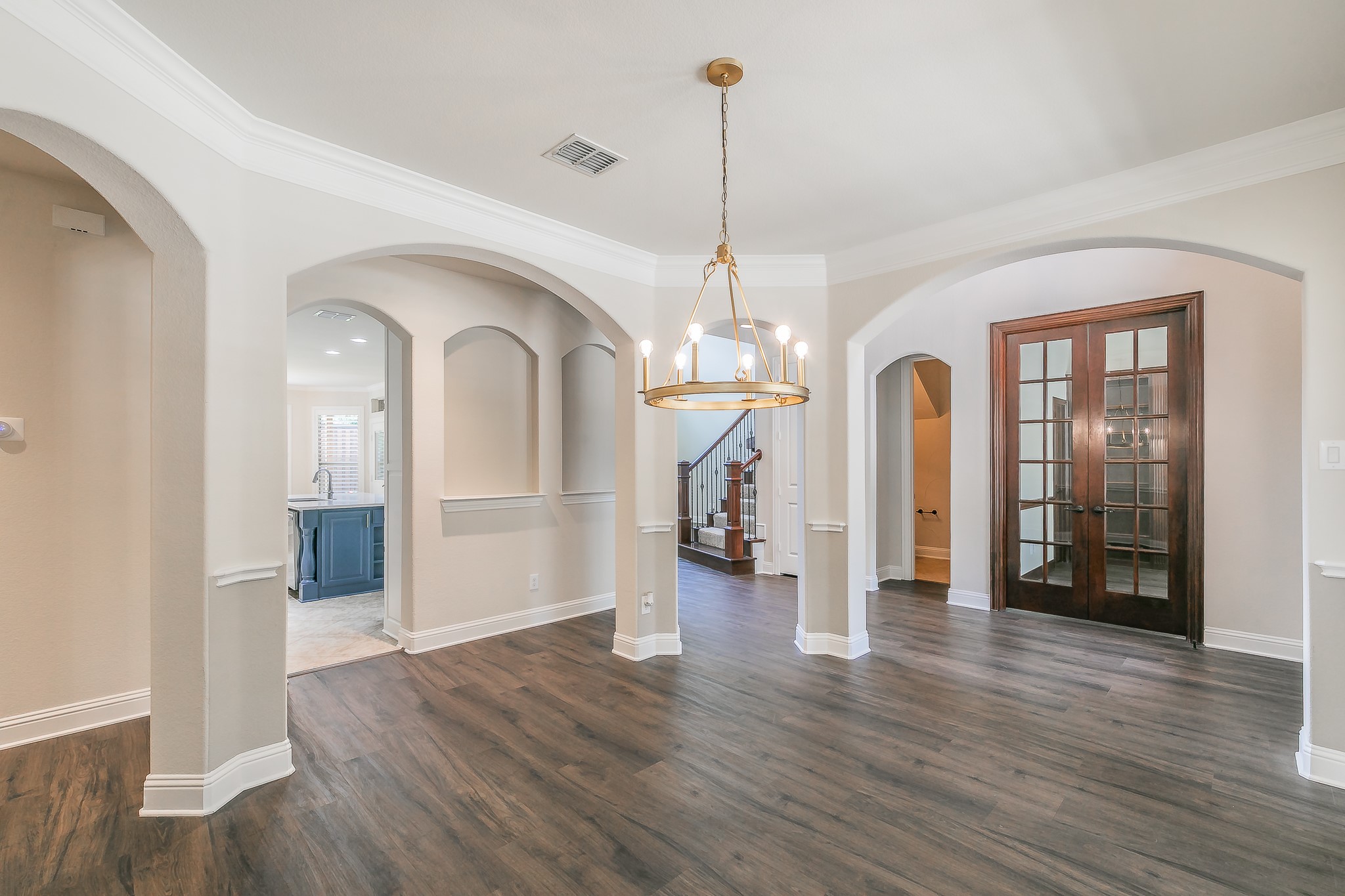 2732 Waverley Drive