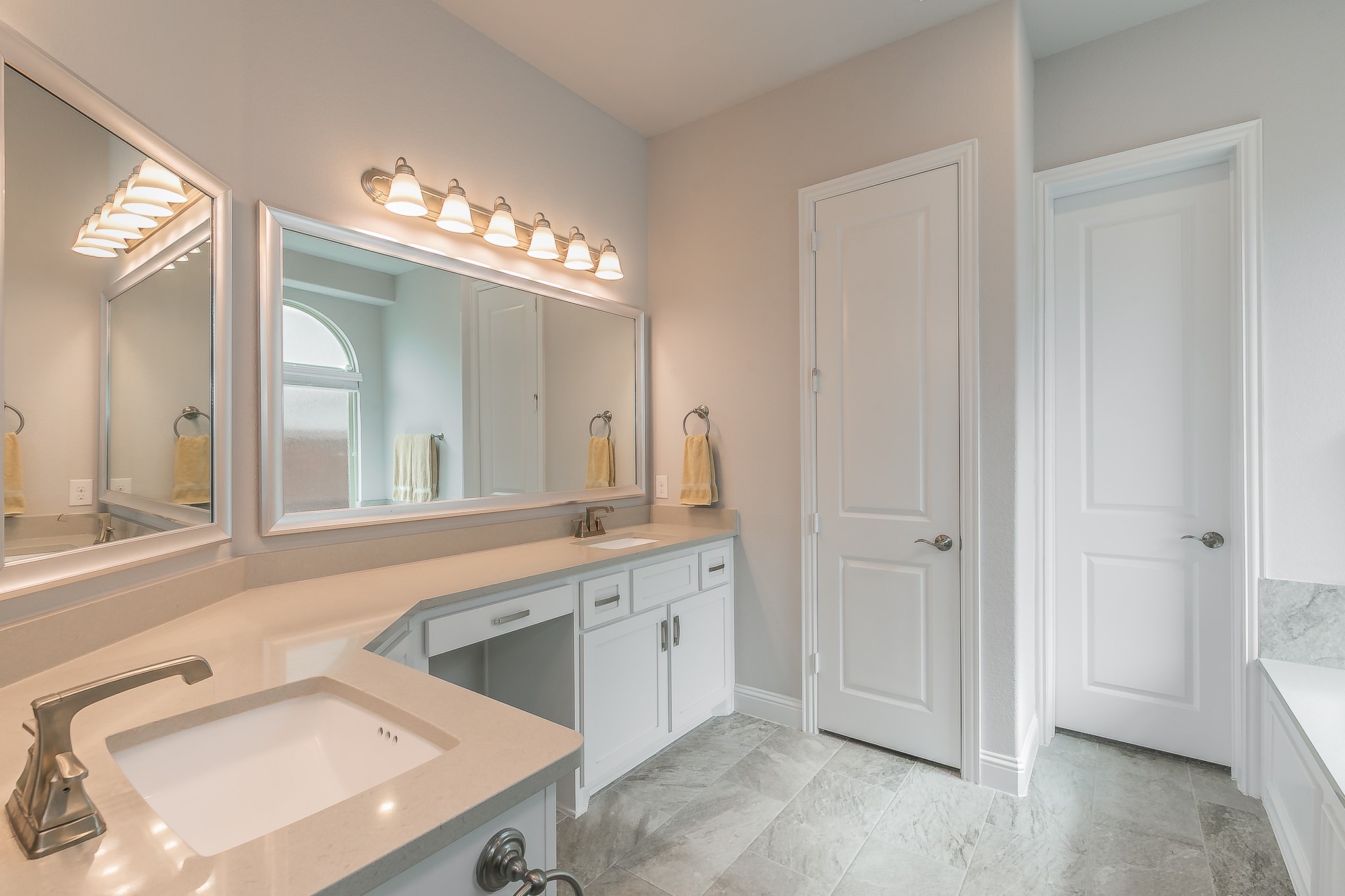 4117 Frontera Vista Drive