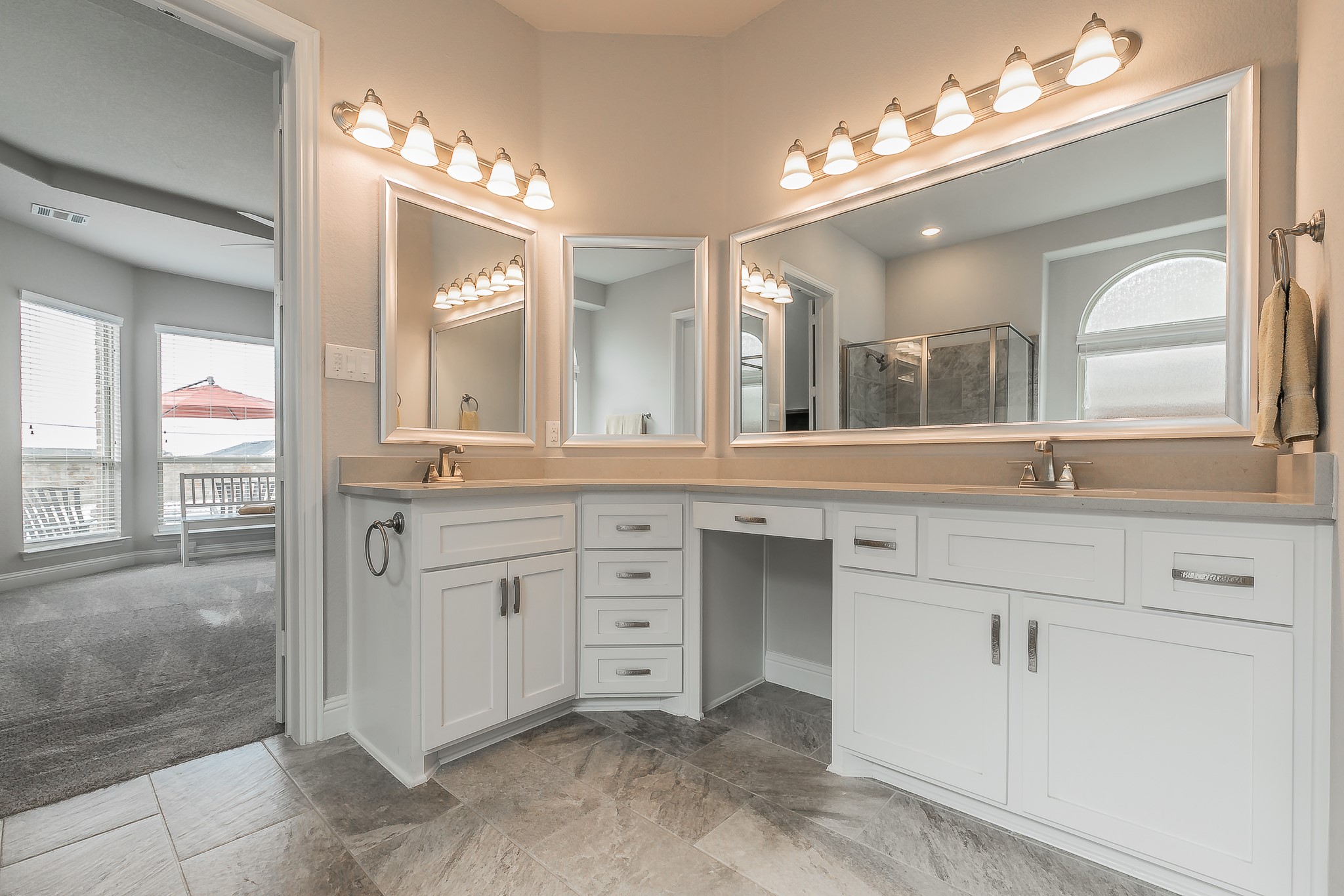 4117 Frontera Vista Drive