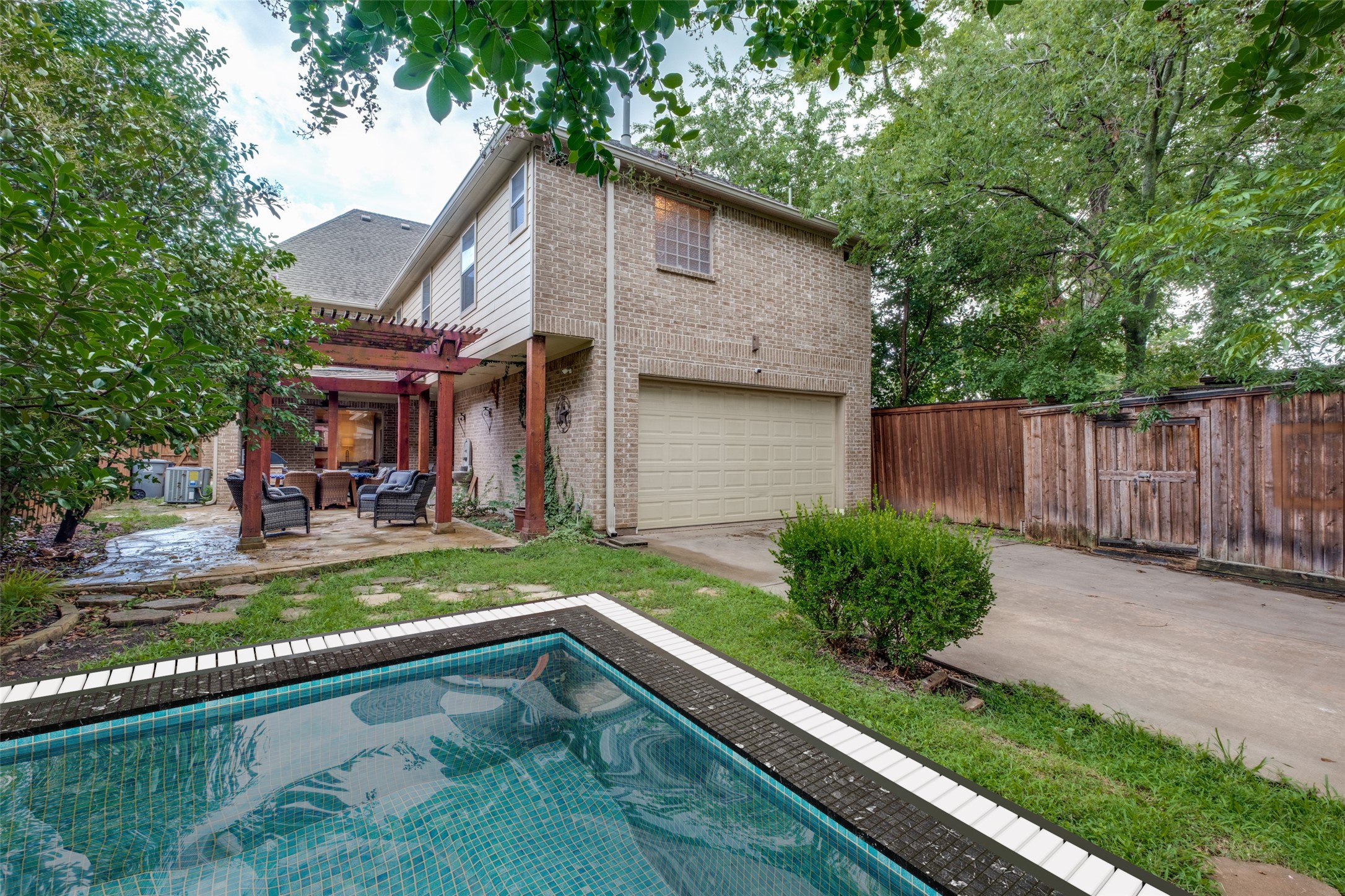 6111 Palo Pinto Avenue