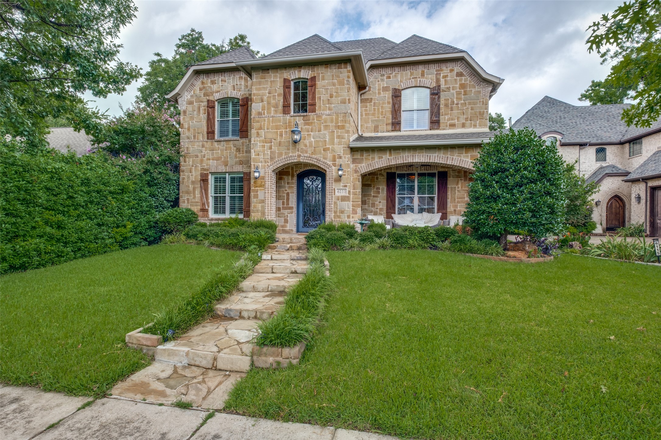 6111 Palo Pinto Avenue