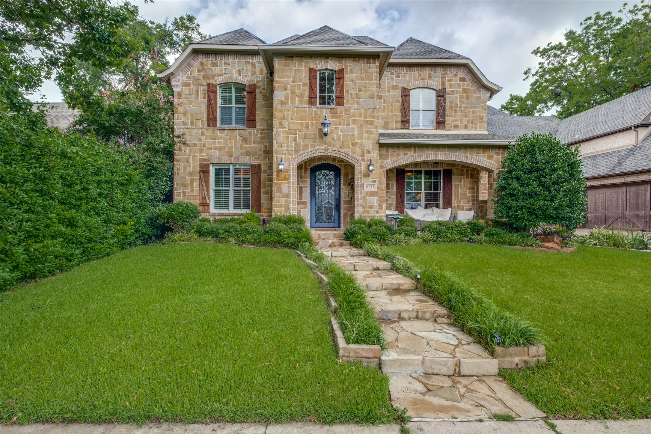 6111 Palo Pinto Avenue