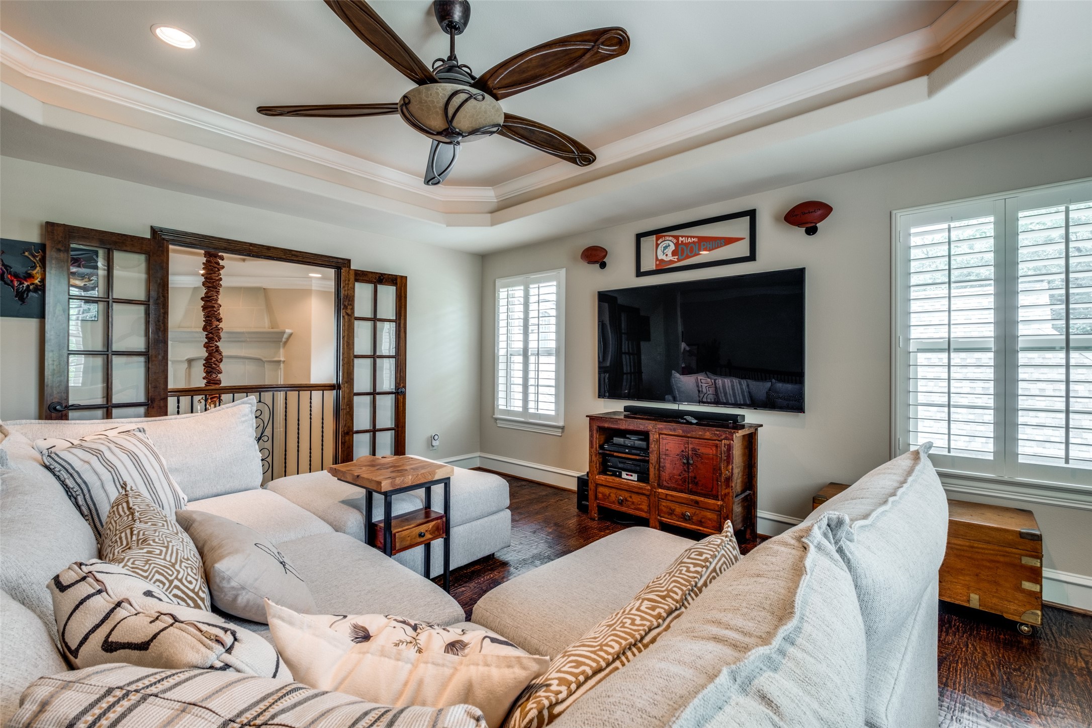 6111 Palo Pinto Avenue