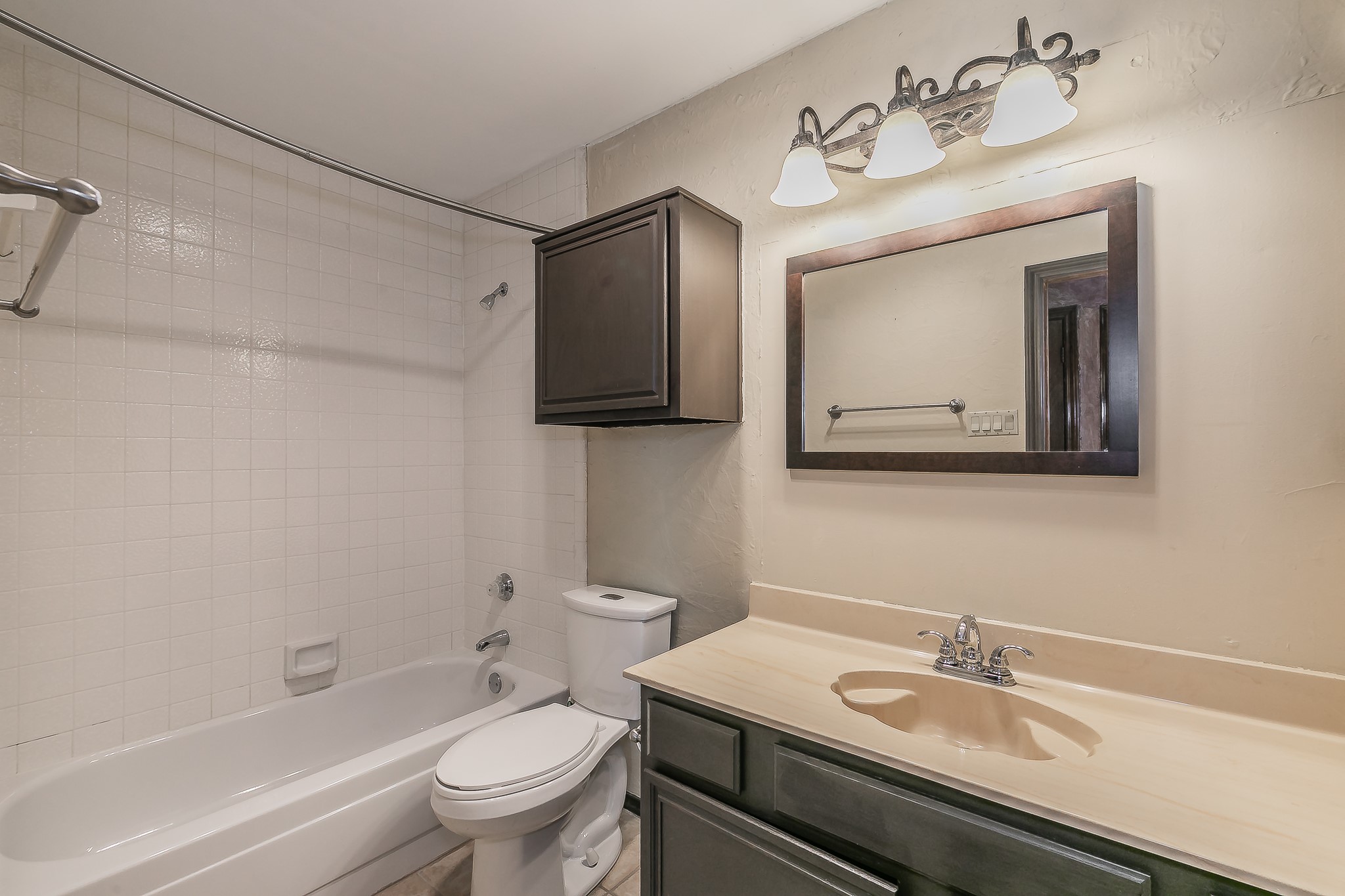 4804 Peach Tree Lane