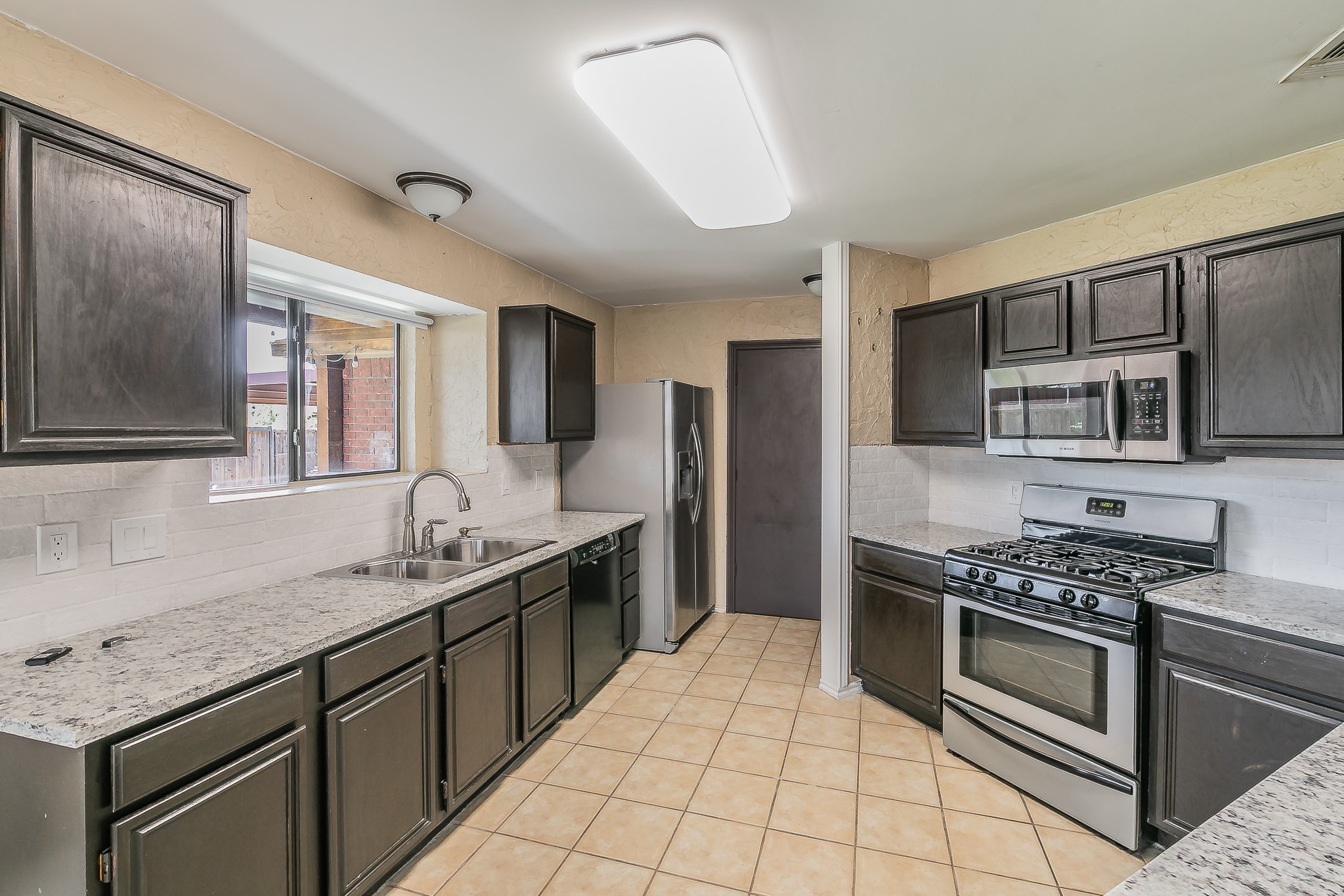 4804 Peach Tree Lane