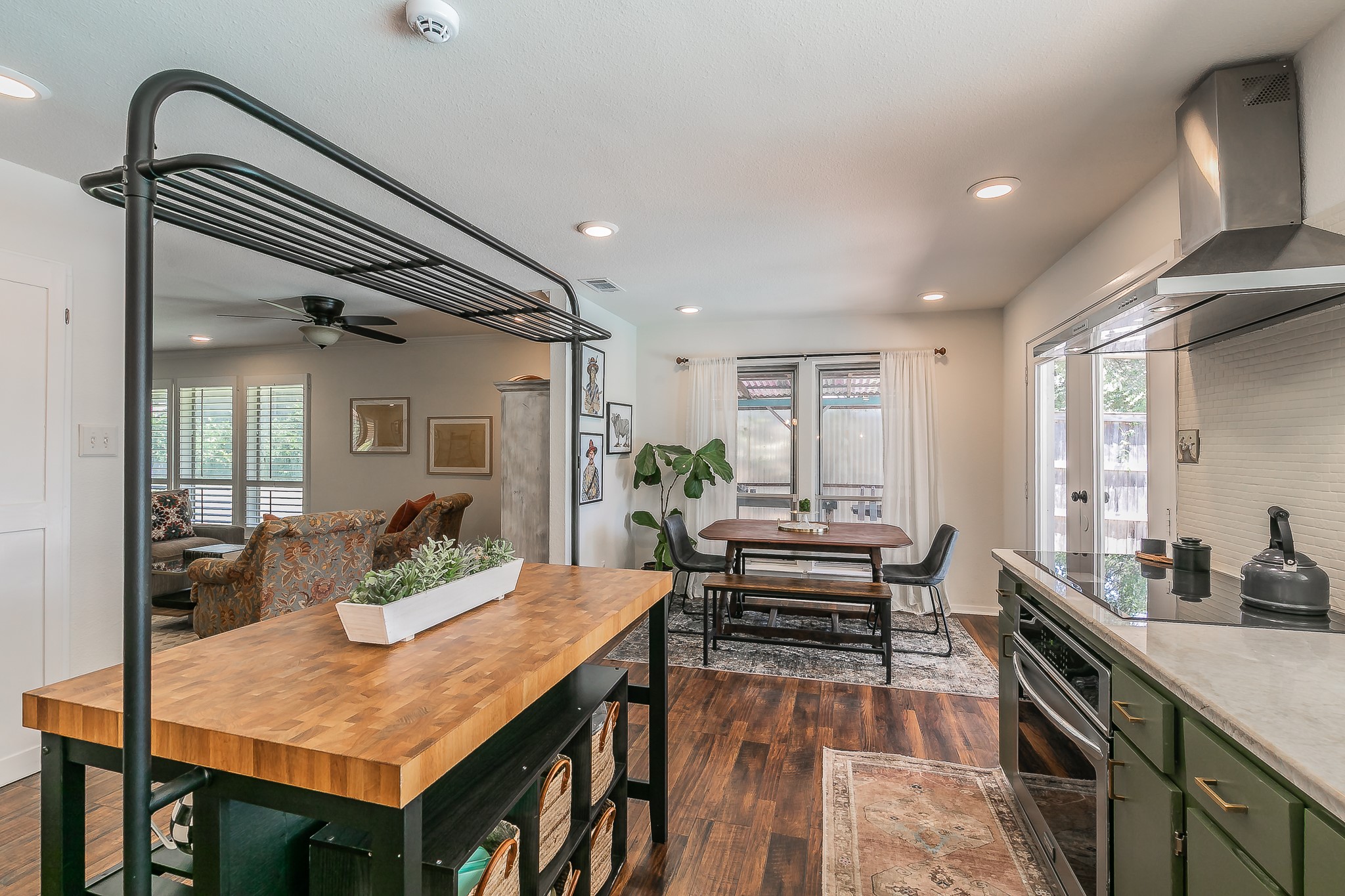 31 Bounty Road E