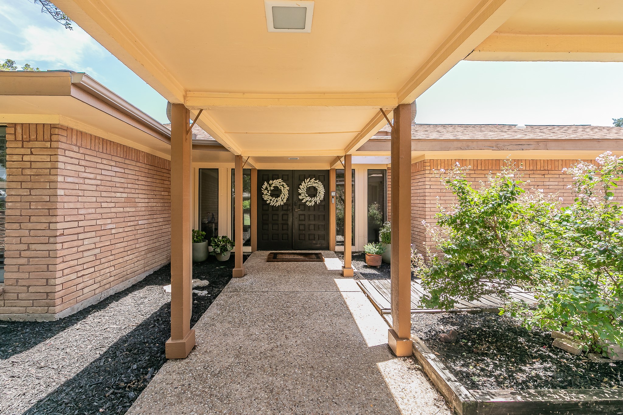 31 Bounty Road E