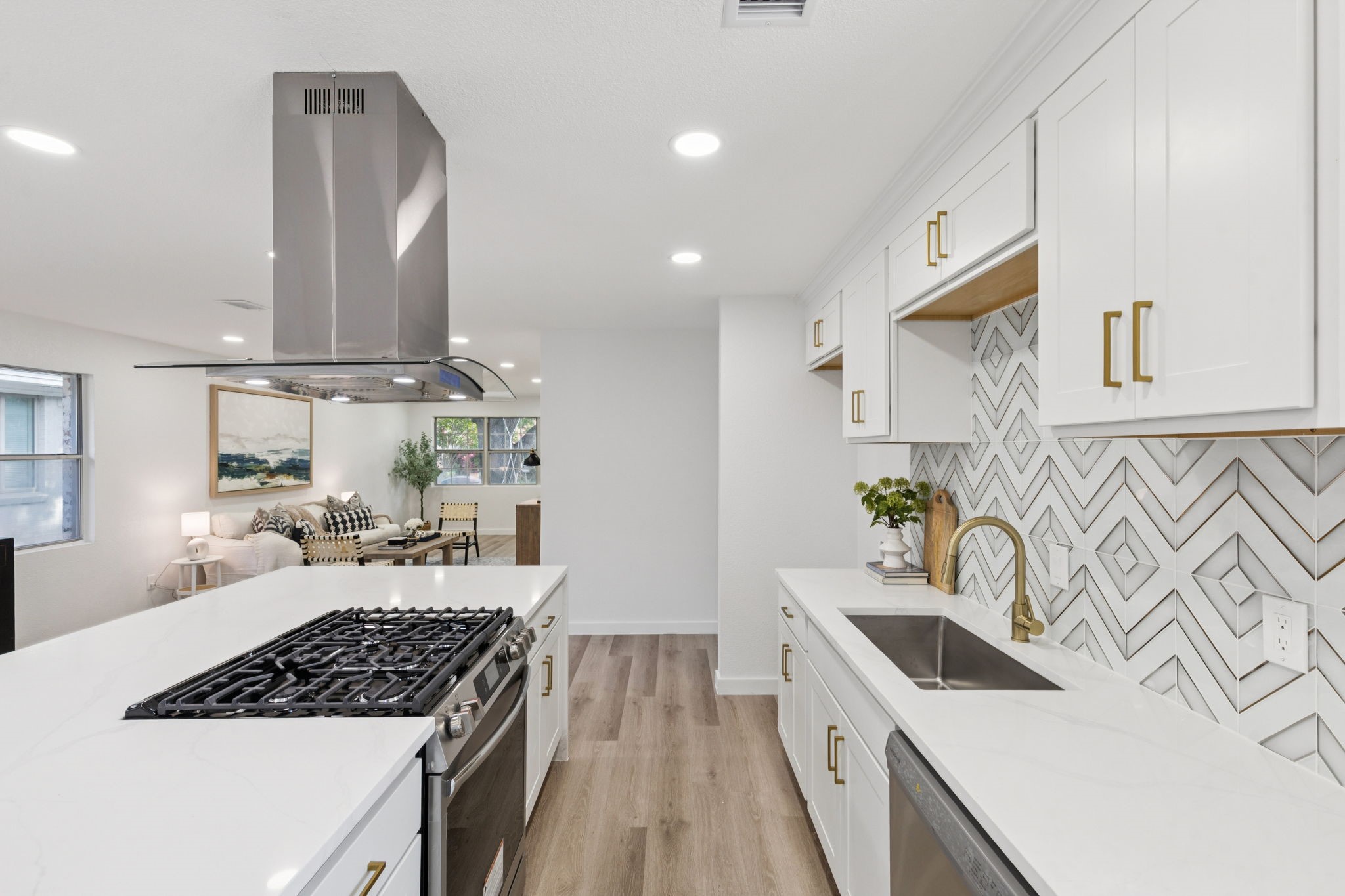 2124 Province Lane