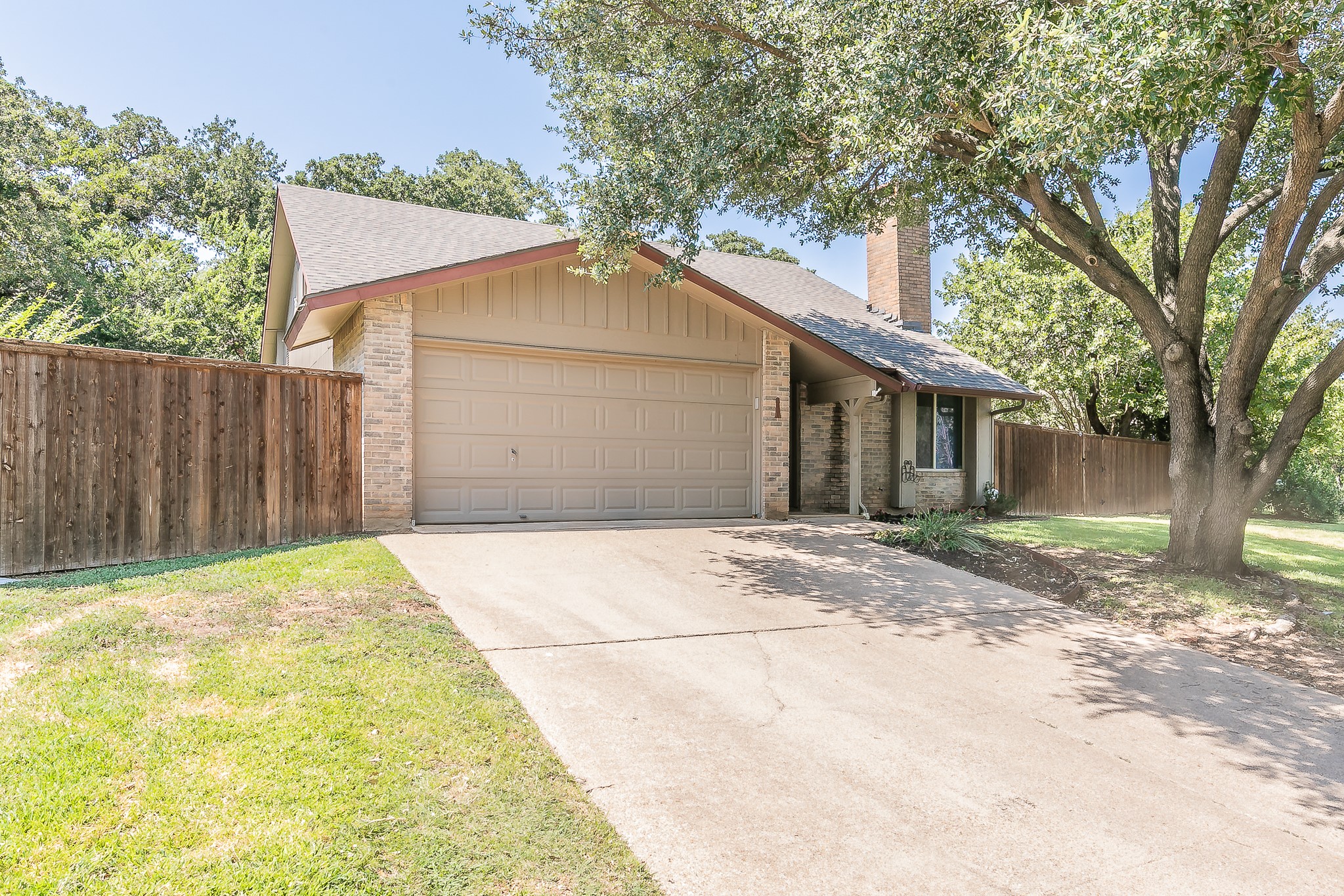 3201 Scenic Hills Drive