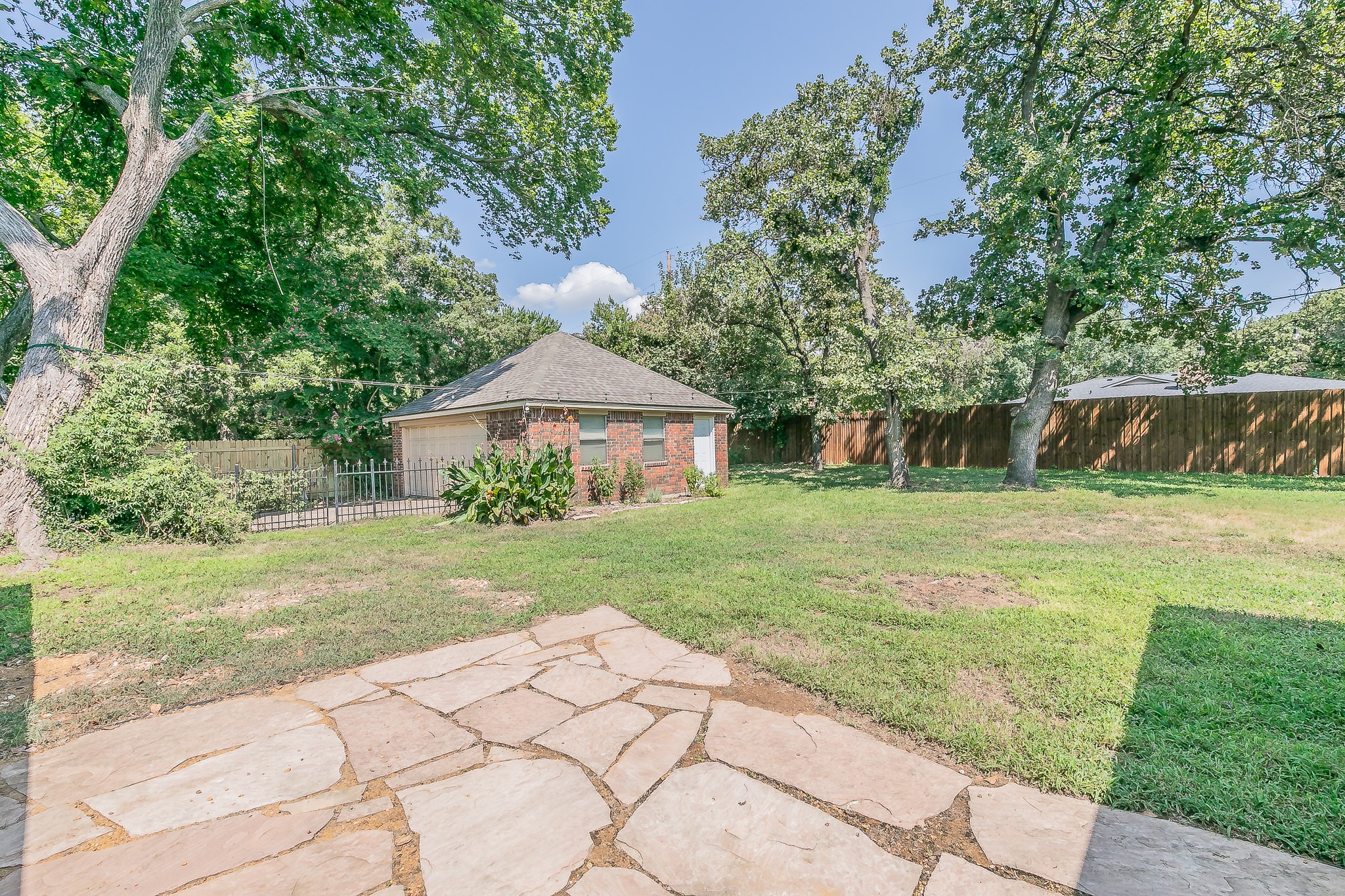 1812 Arthur Drive