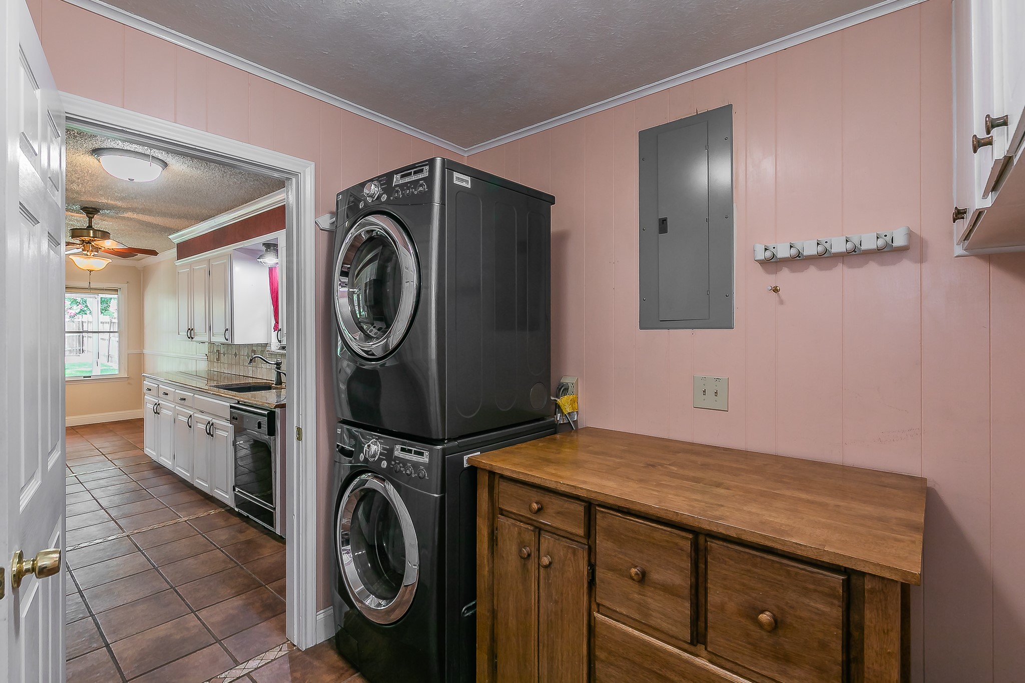 5828 Westcrest Drive W