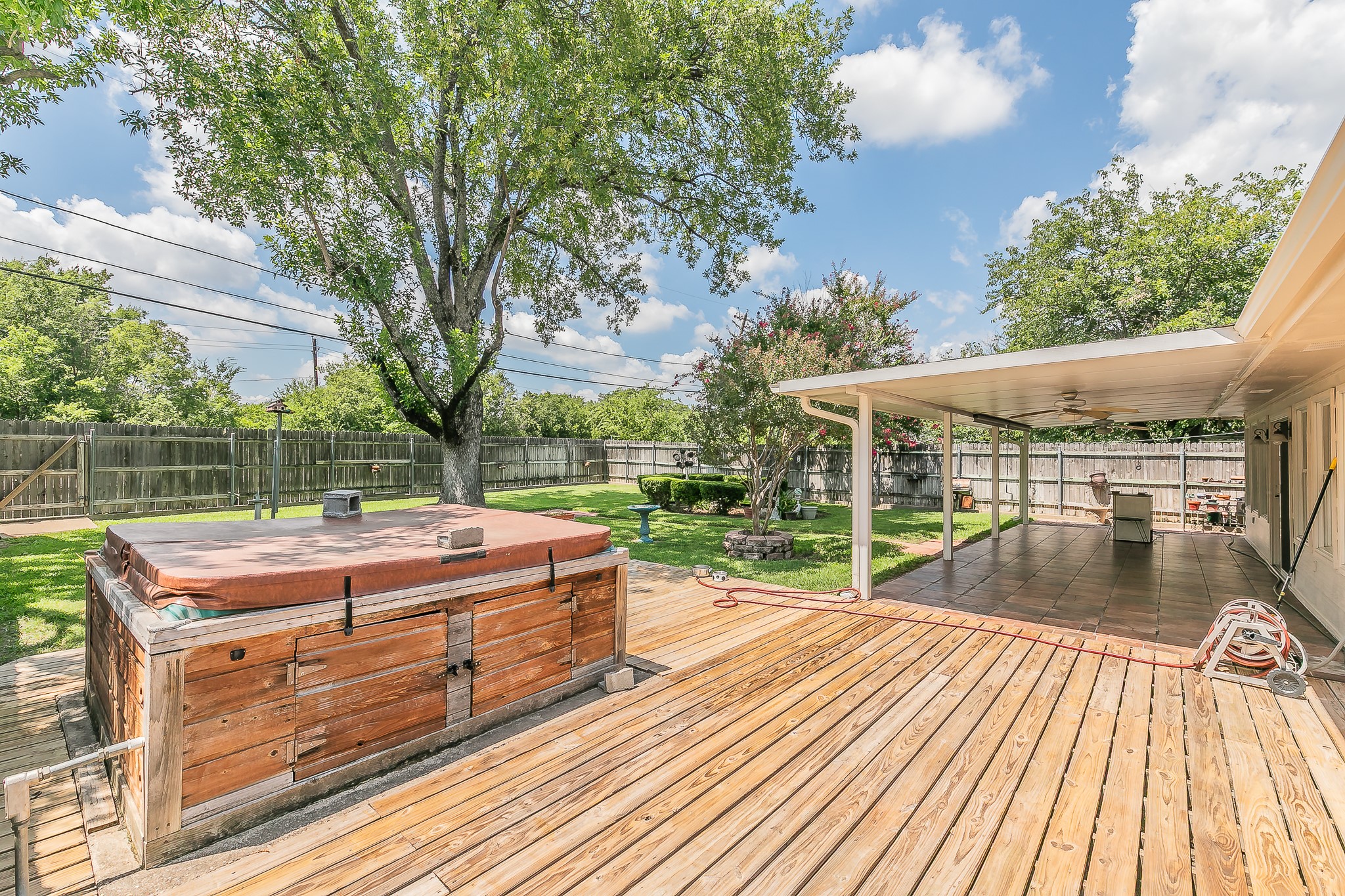 5828 Westcrest Drive W