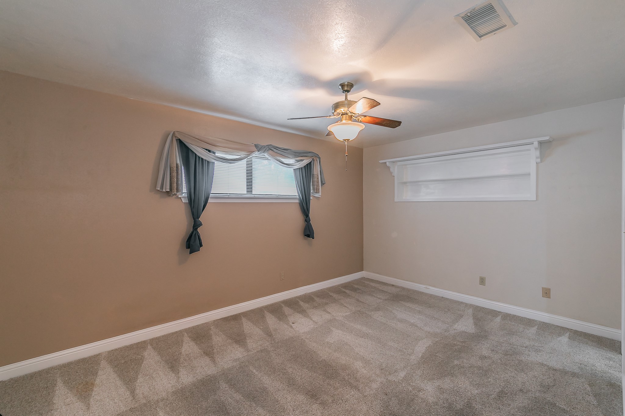 5828 Westcrest Drive W