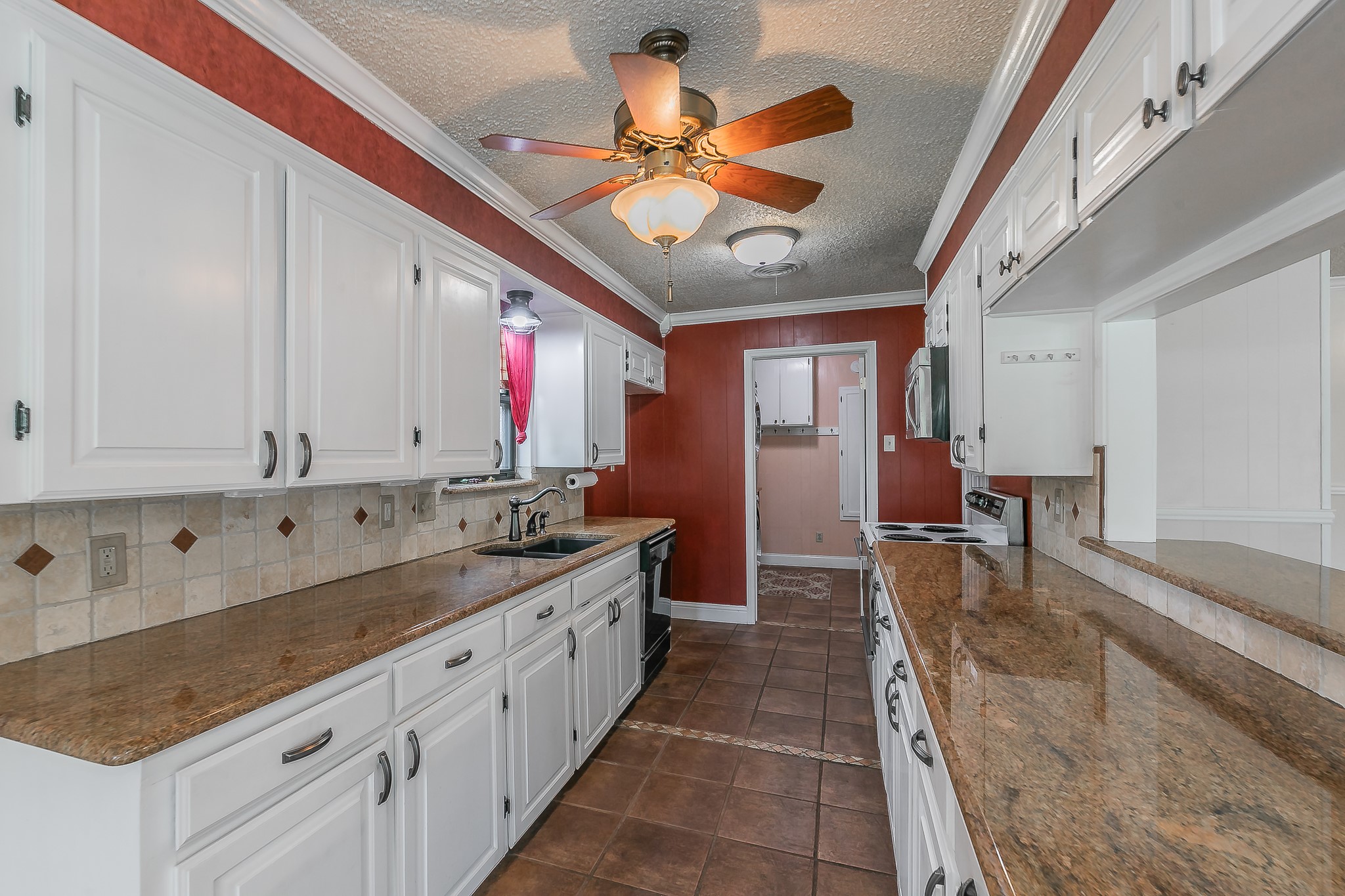 5828 Westcrest Drive W