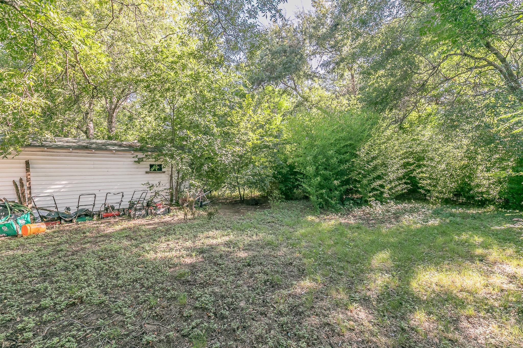 2100 N Riverside Drive