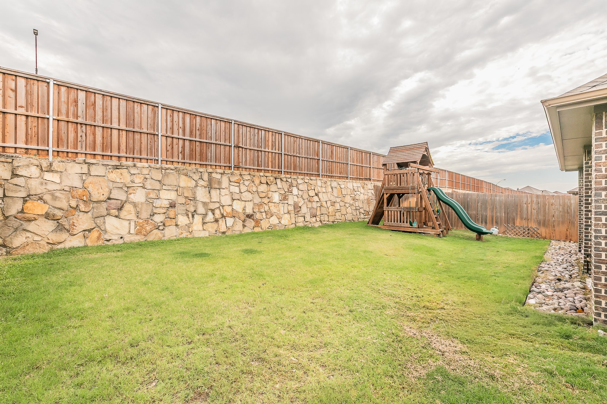 213 Gill Point Lane