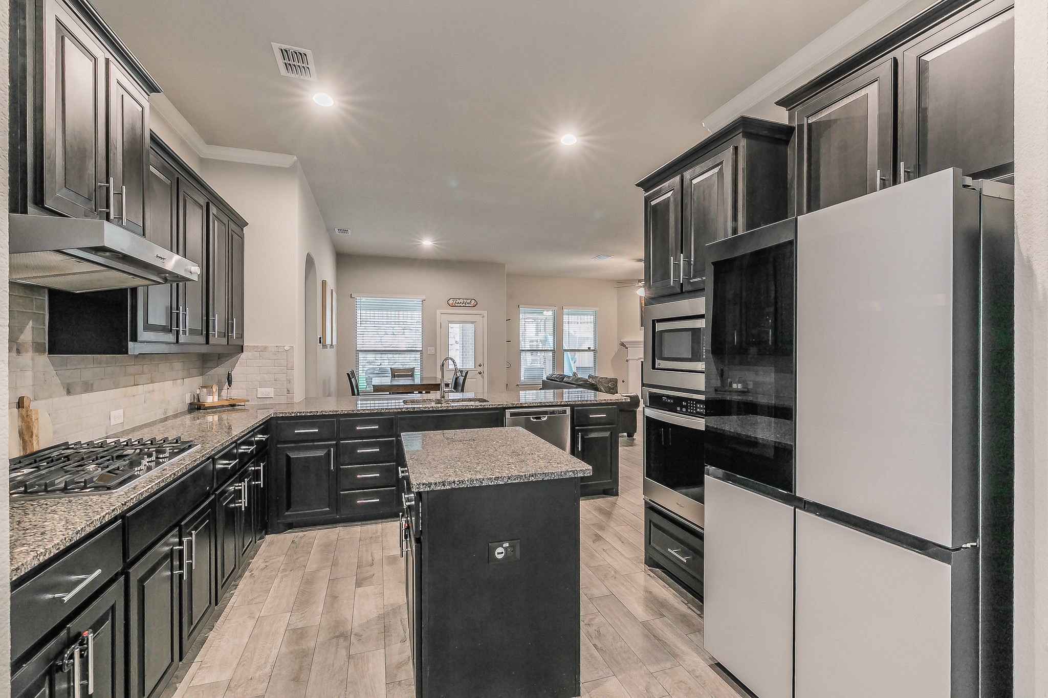 213 Gill Point Lane