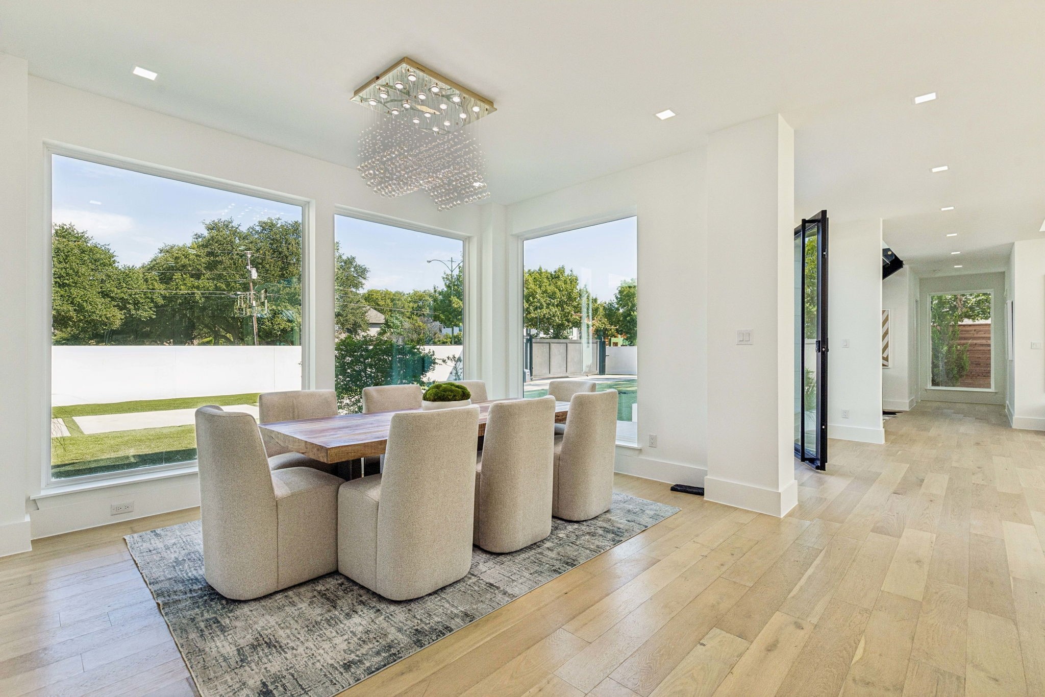 6118 Walnut Hill Lane