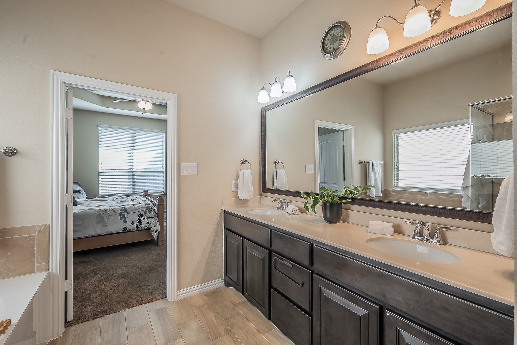 10004 Tule Lake Road