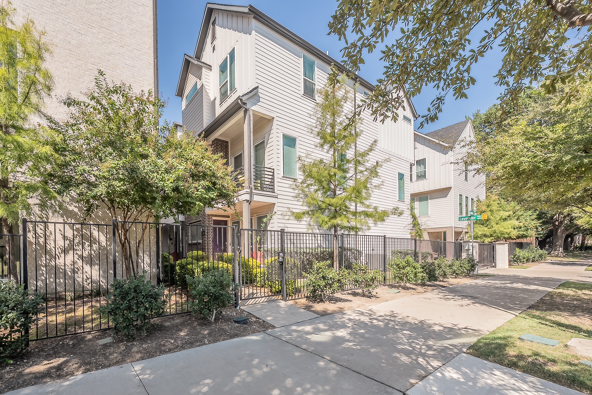 1127 Lavender Ridge