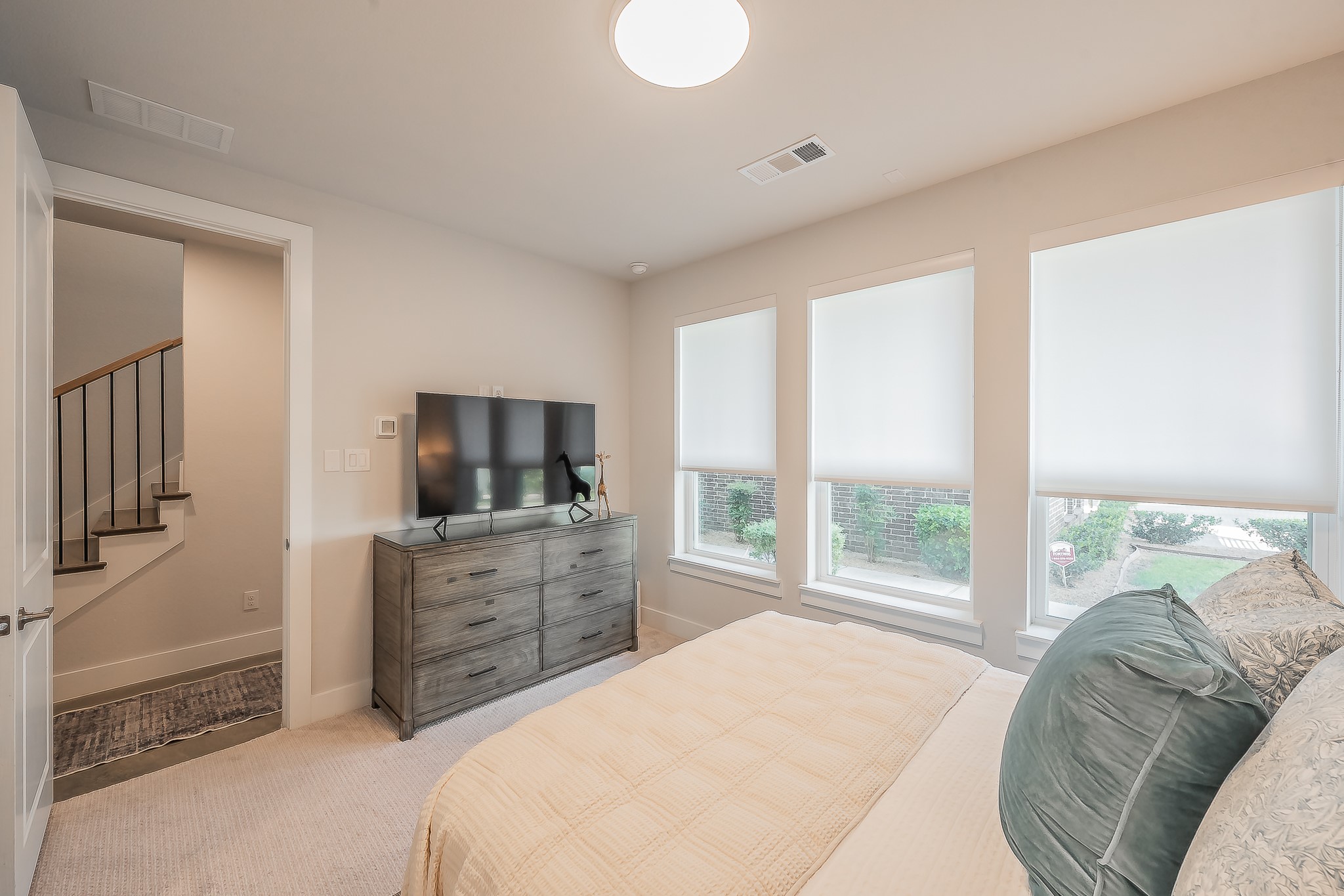 1127 Lavender Ridge