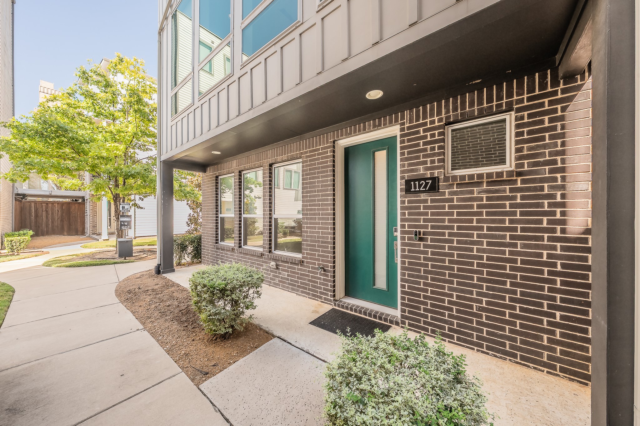 1127 Lavender Ridge