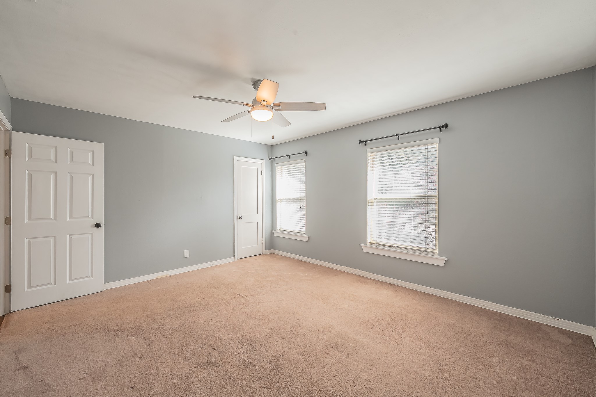 6341 Bordeaux Avenue