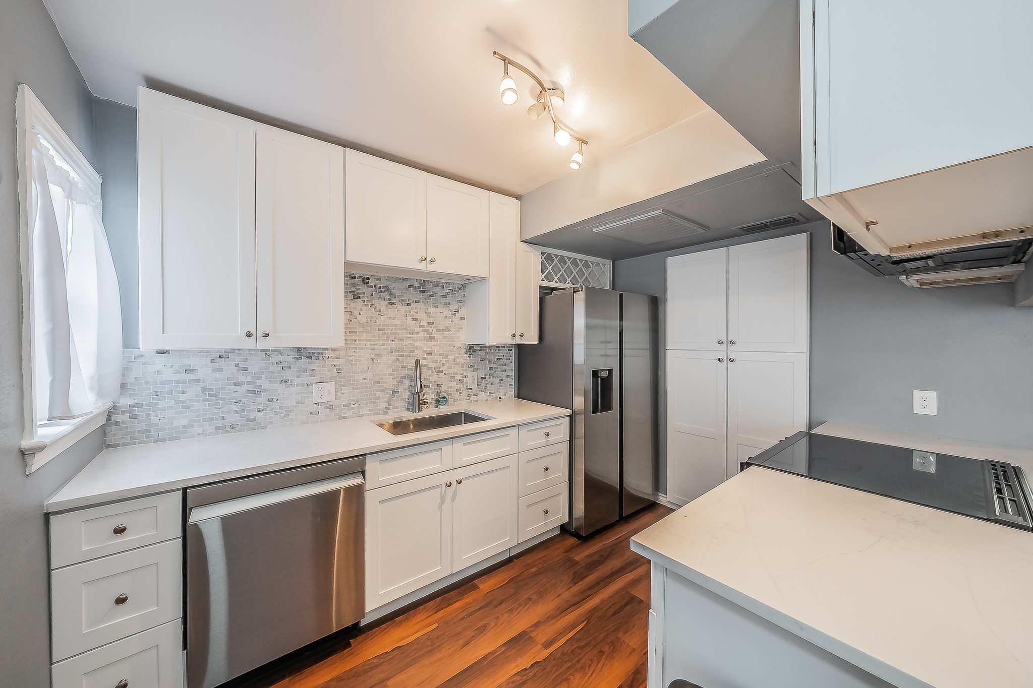 6341 Bordeaux Avenue