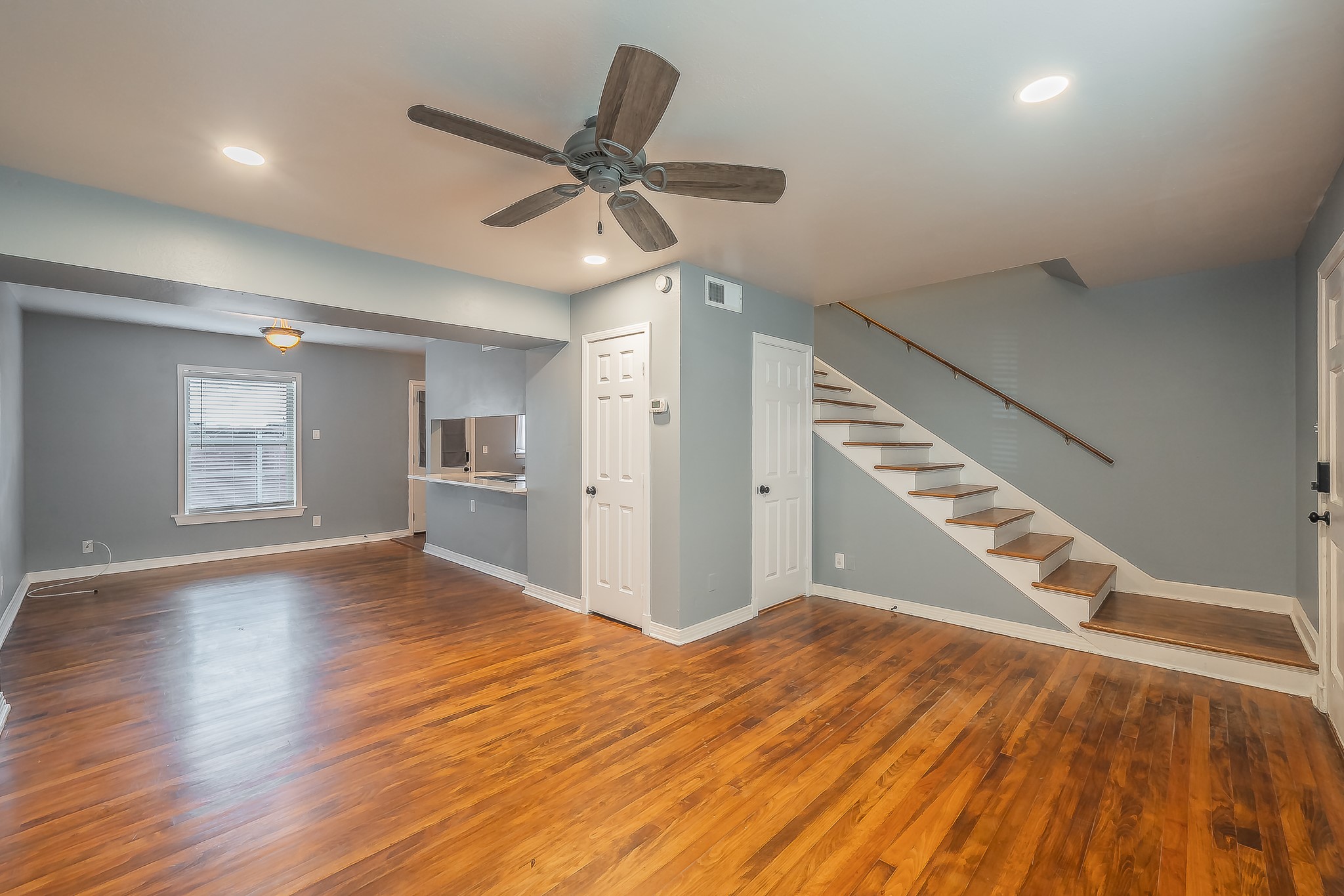 6341 Bordeaux Avenue