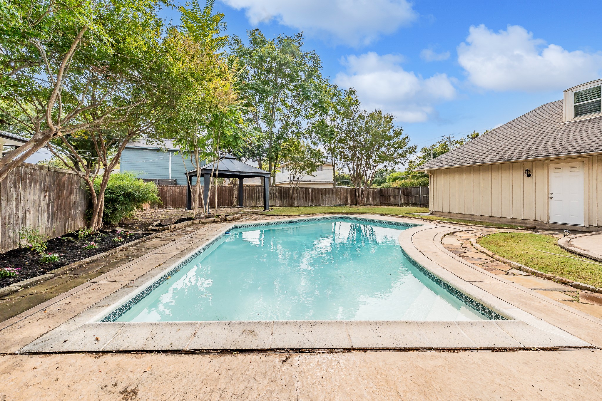 635 Winchester Drive