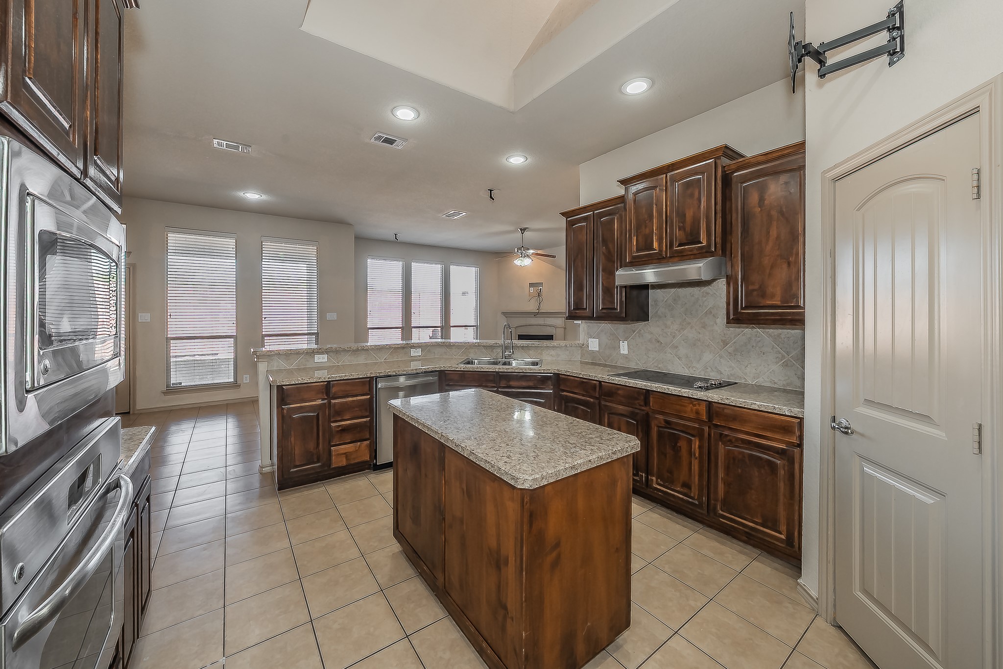 5960 Summerwood Drive