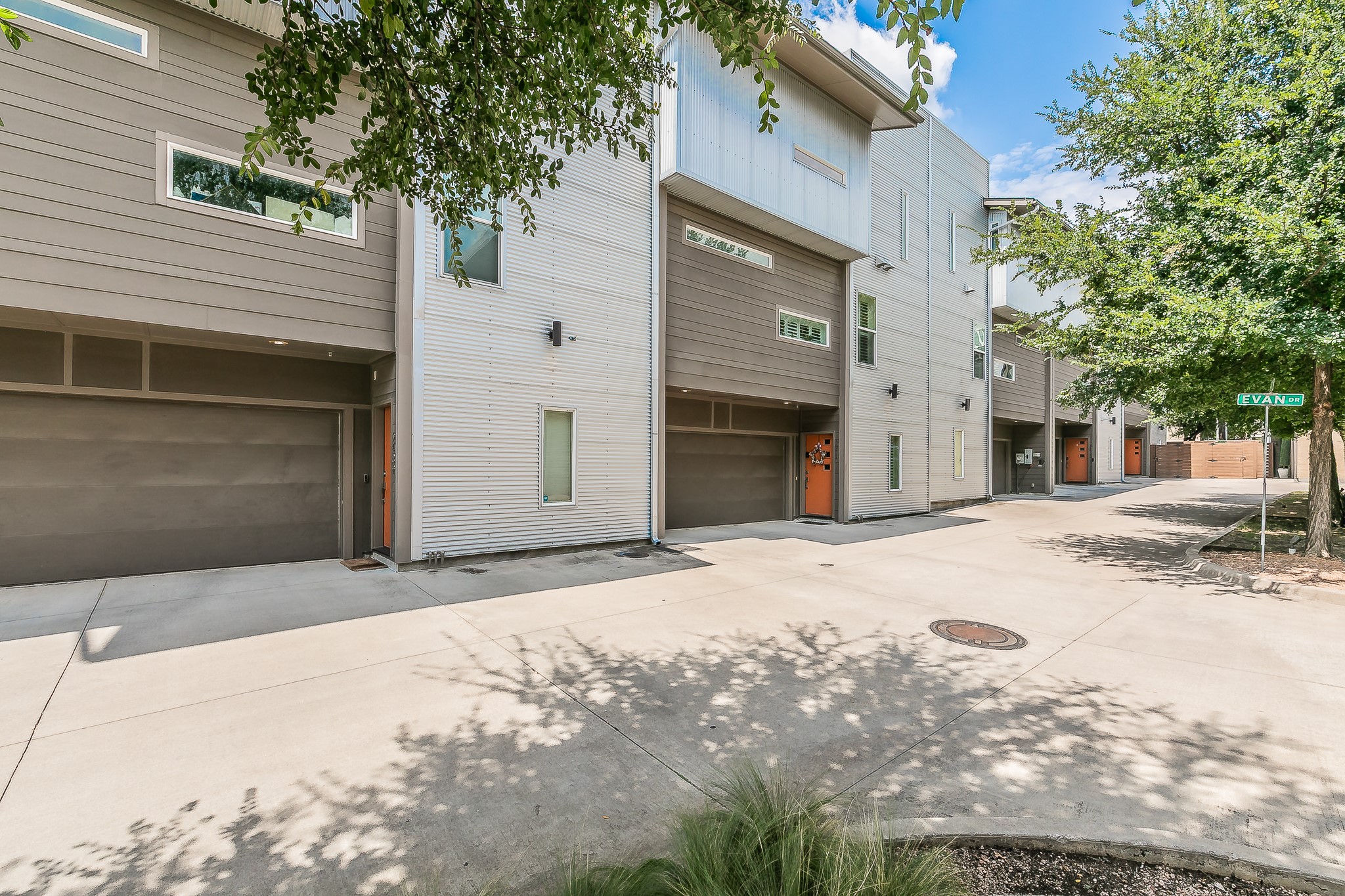 2441 Thatcher Drive