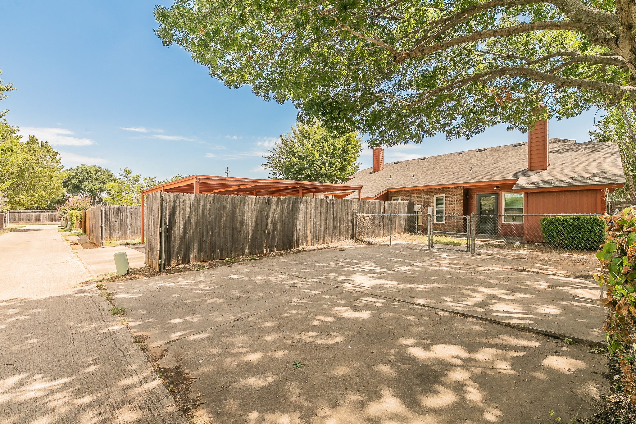 610 Canterbury Street