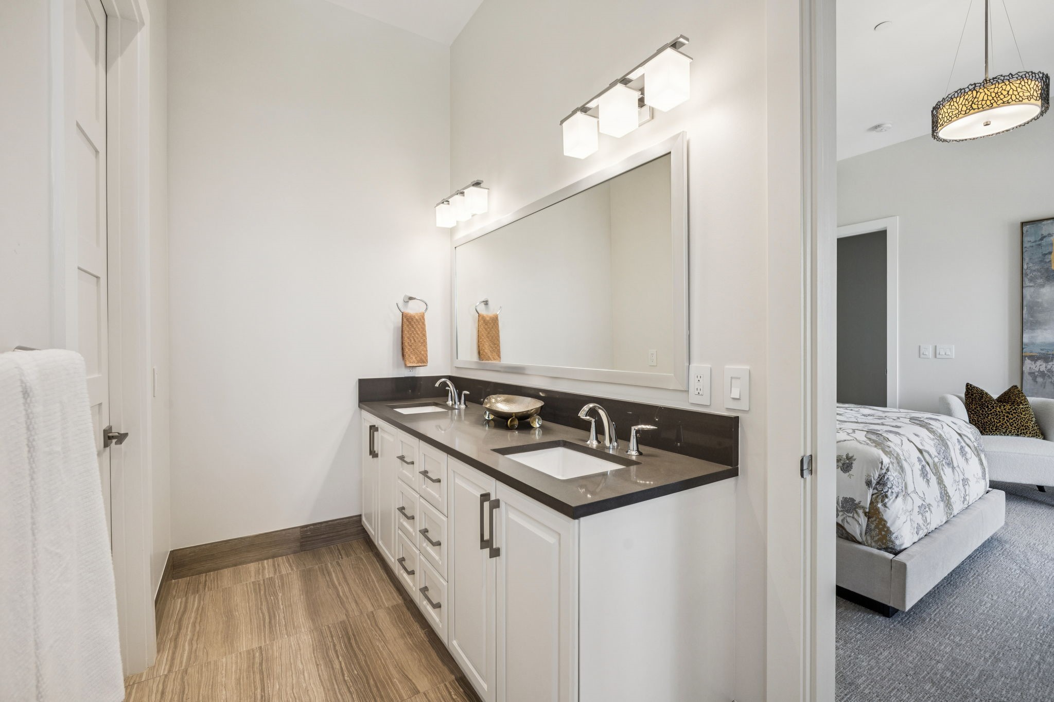 2800 Lakeside Parkway 1502